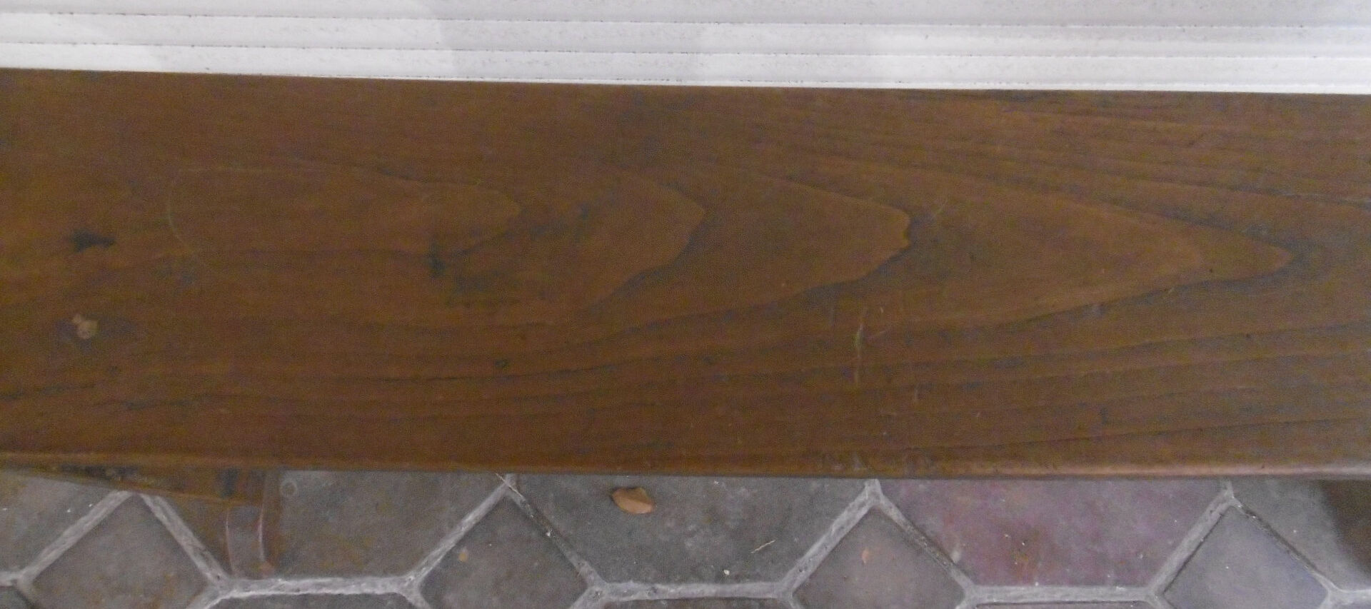 Chapel bench in chestnut wood