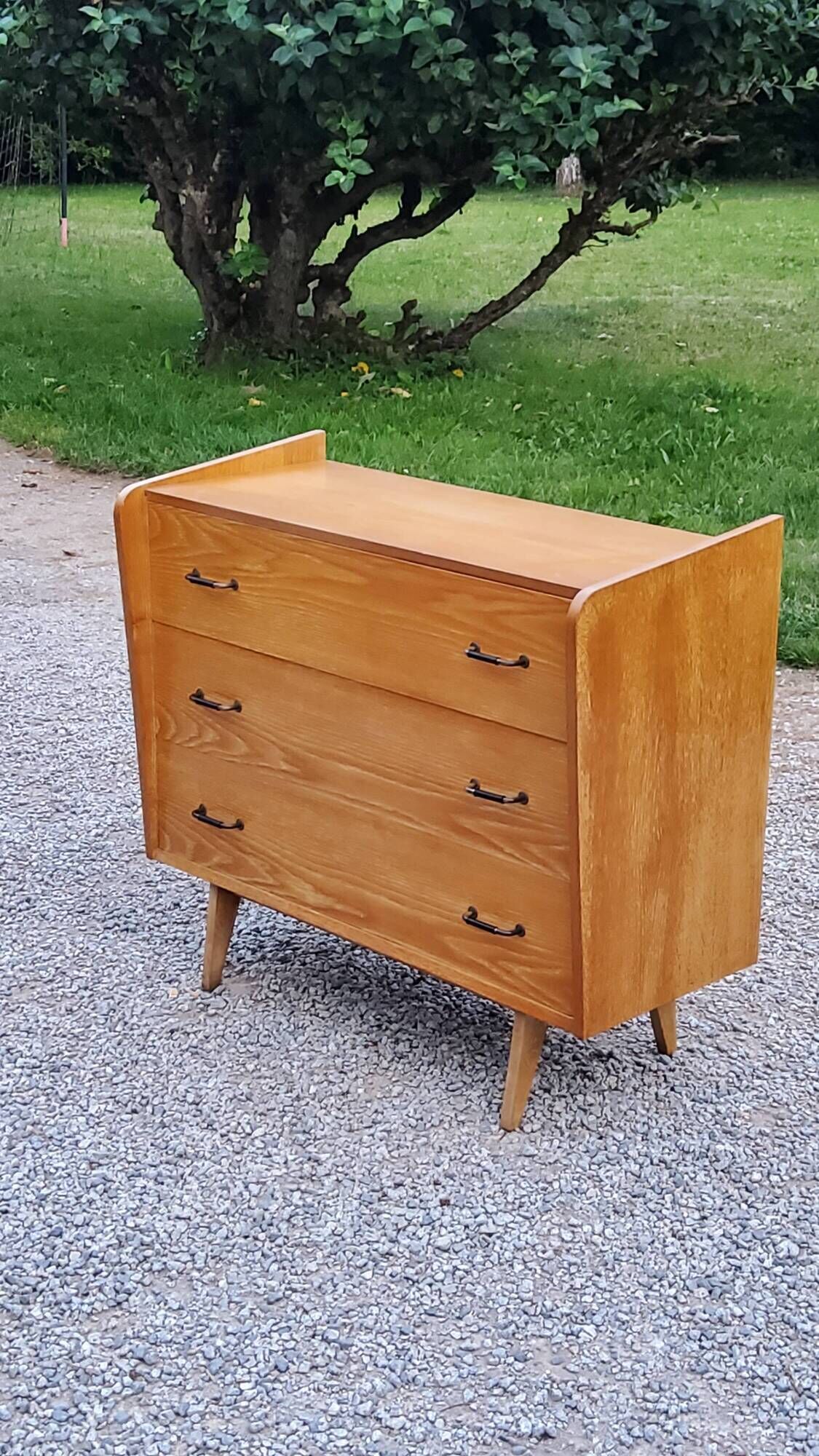 Vintage chest of drawers in golden blond oak legs compass and fins 3 drawers from the 50s