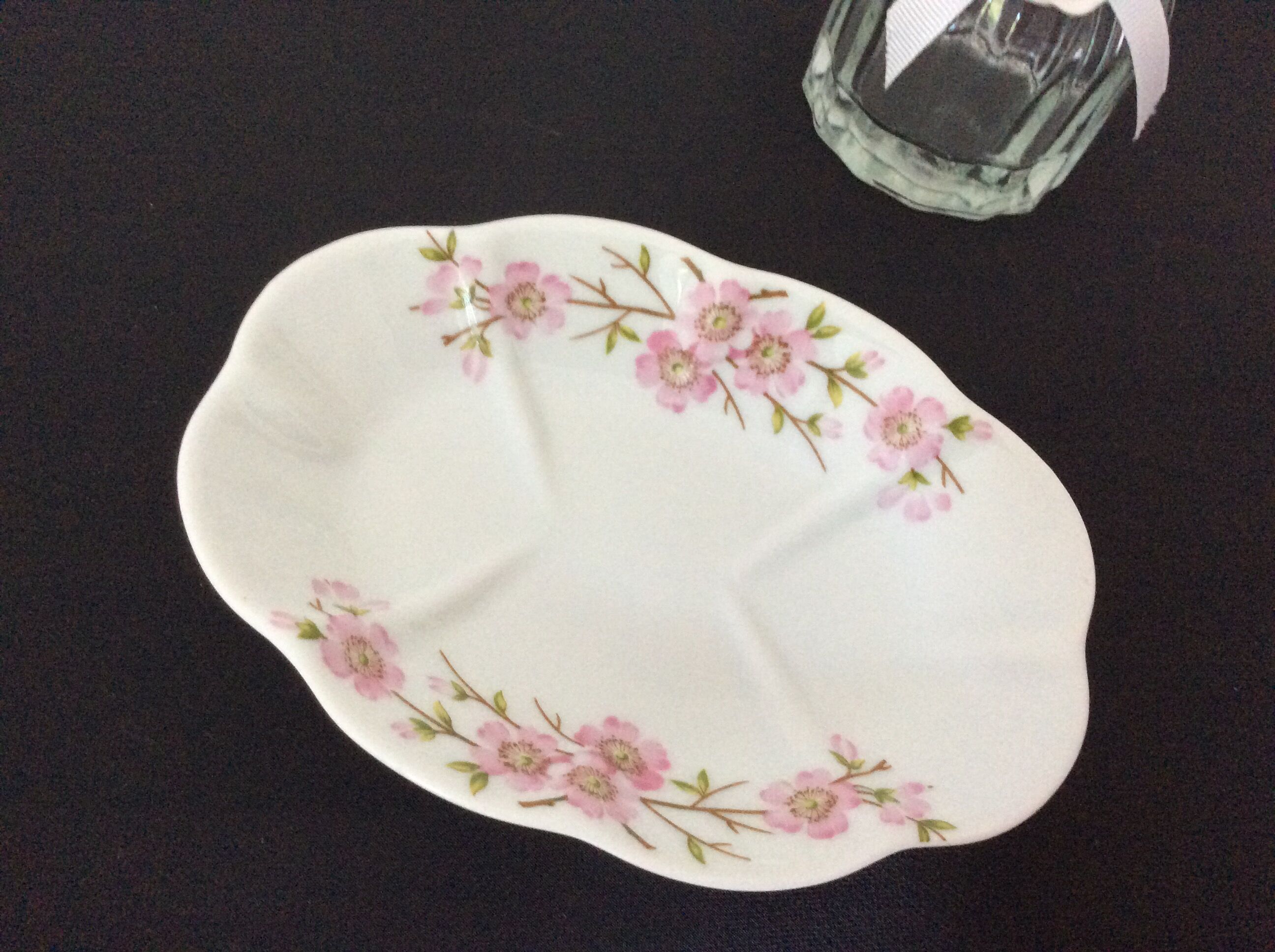 Porte savon porcelaine de Paris