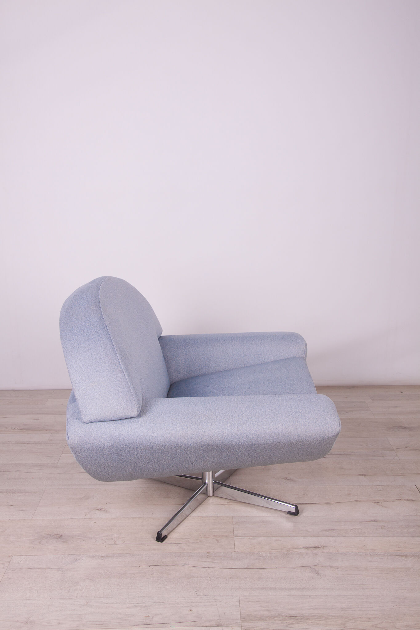 Swedish sofa and Two Armchairs Capri by Johannes Andersen for Trensum, 1960s