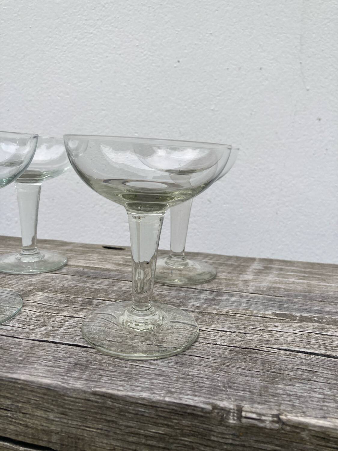 6 blown glasses / old cups