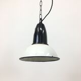 Suspension en émail blanc
