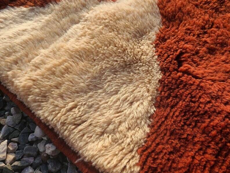 Terracotta and ecru Moroccan Mrirt rug 300x200 cm – abstract pattern