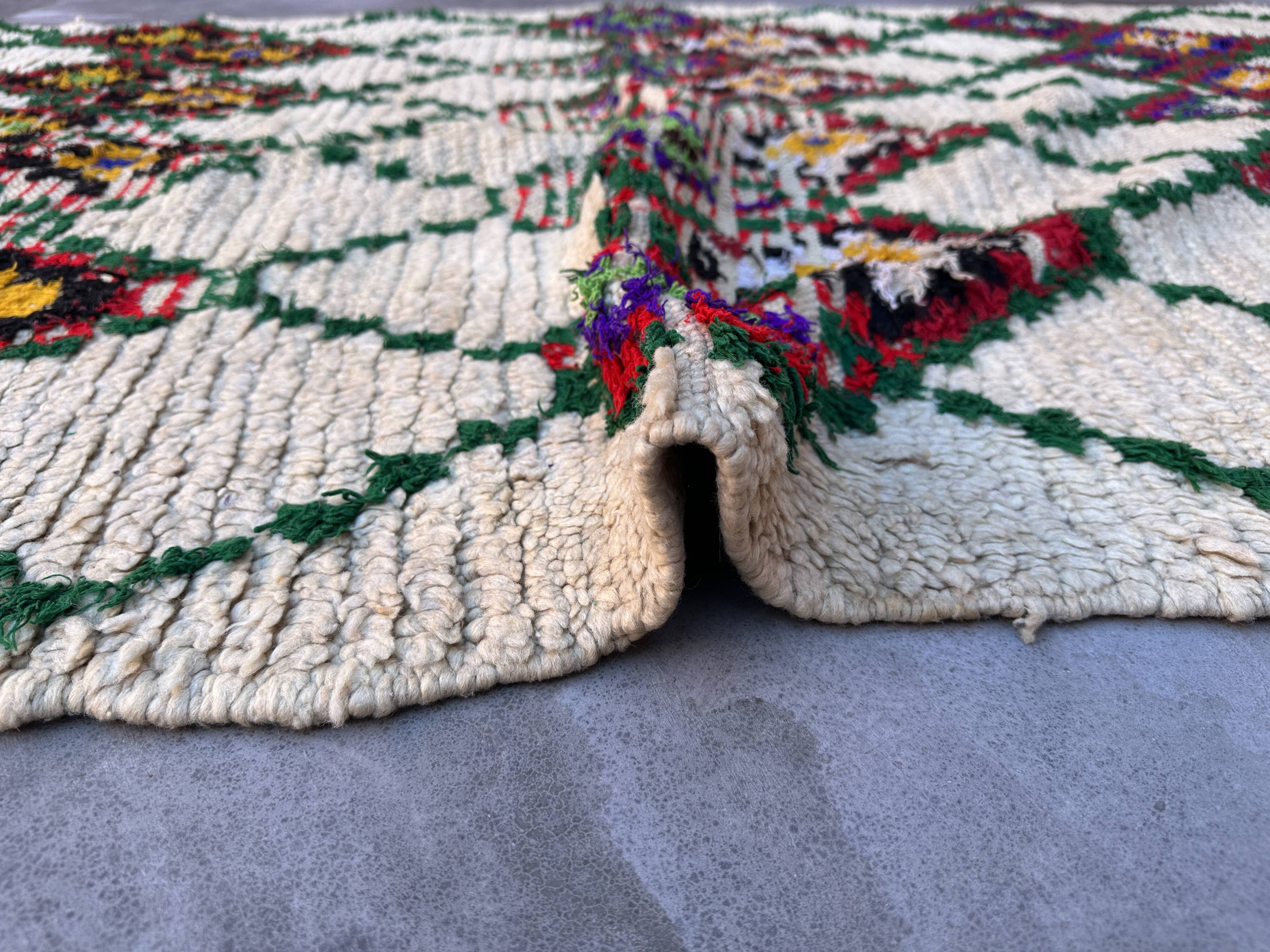 Colorful moroccan rug - 131 x 250 cm