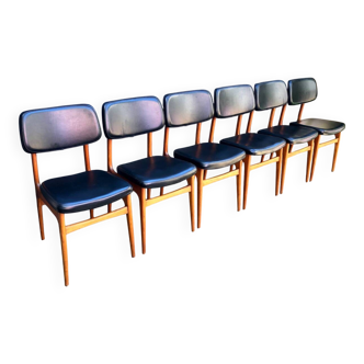 Set of Scandinavian chairs