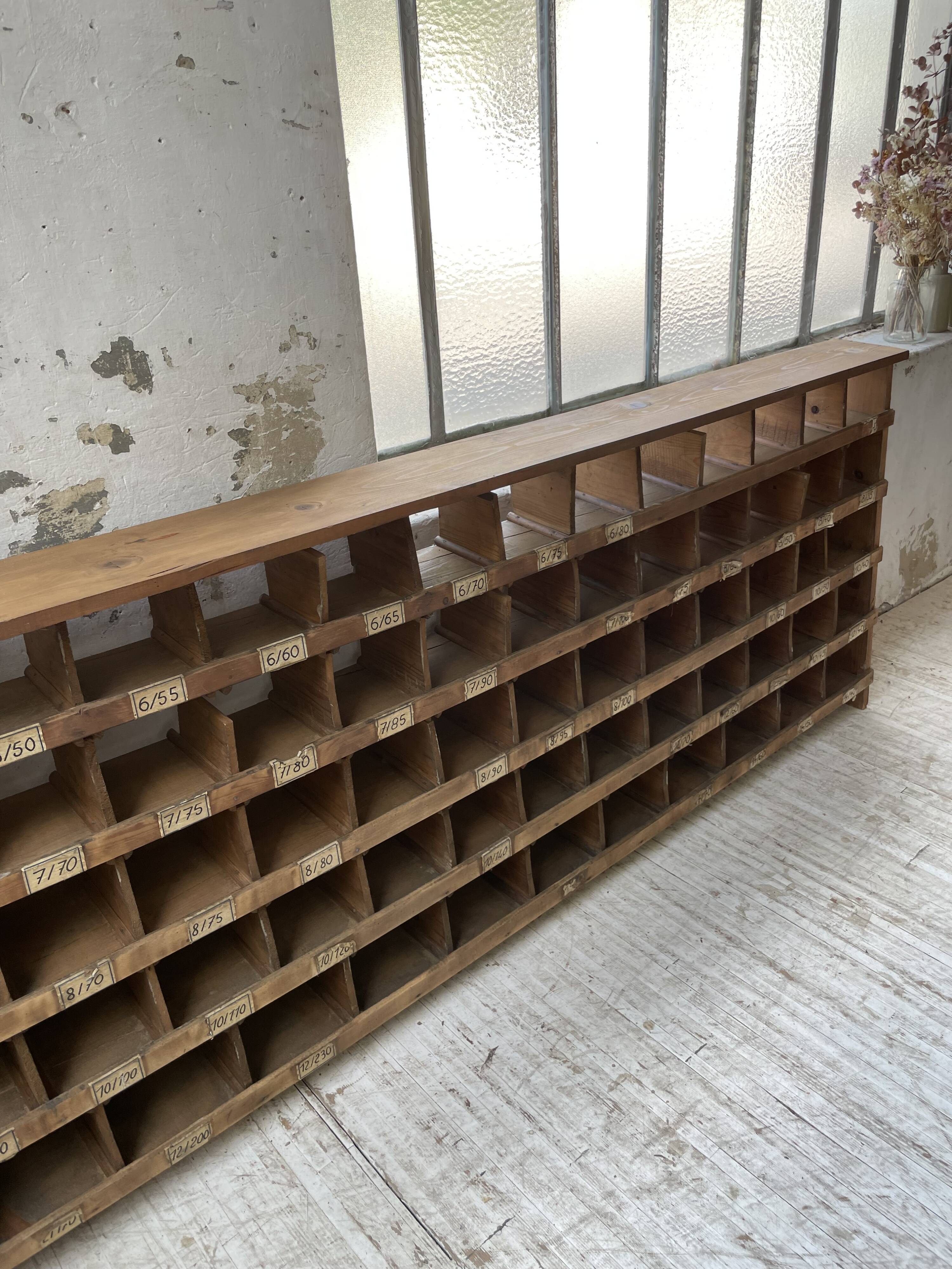 Meuble de métier pin à cases XL 250cm