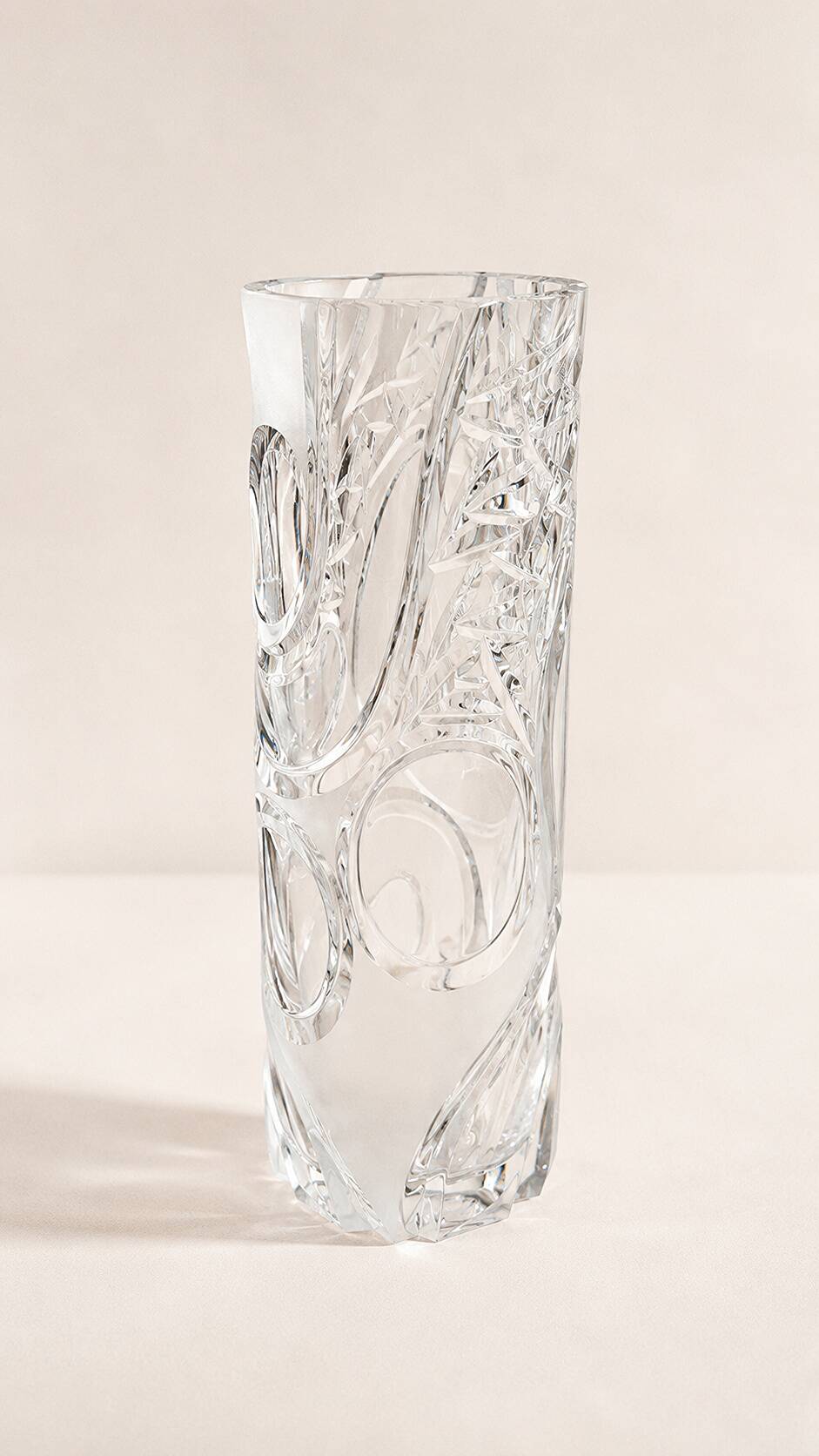 Vase Art Déco en cristal gravé vintage