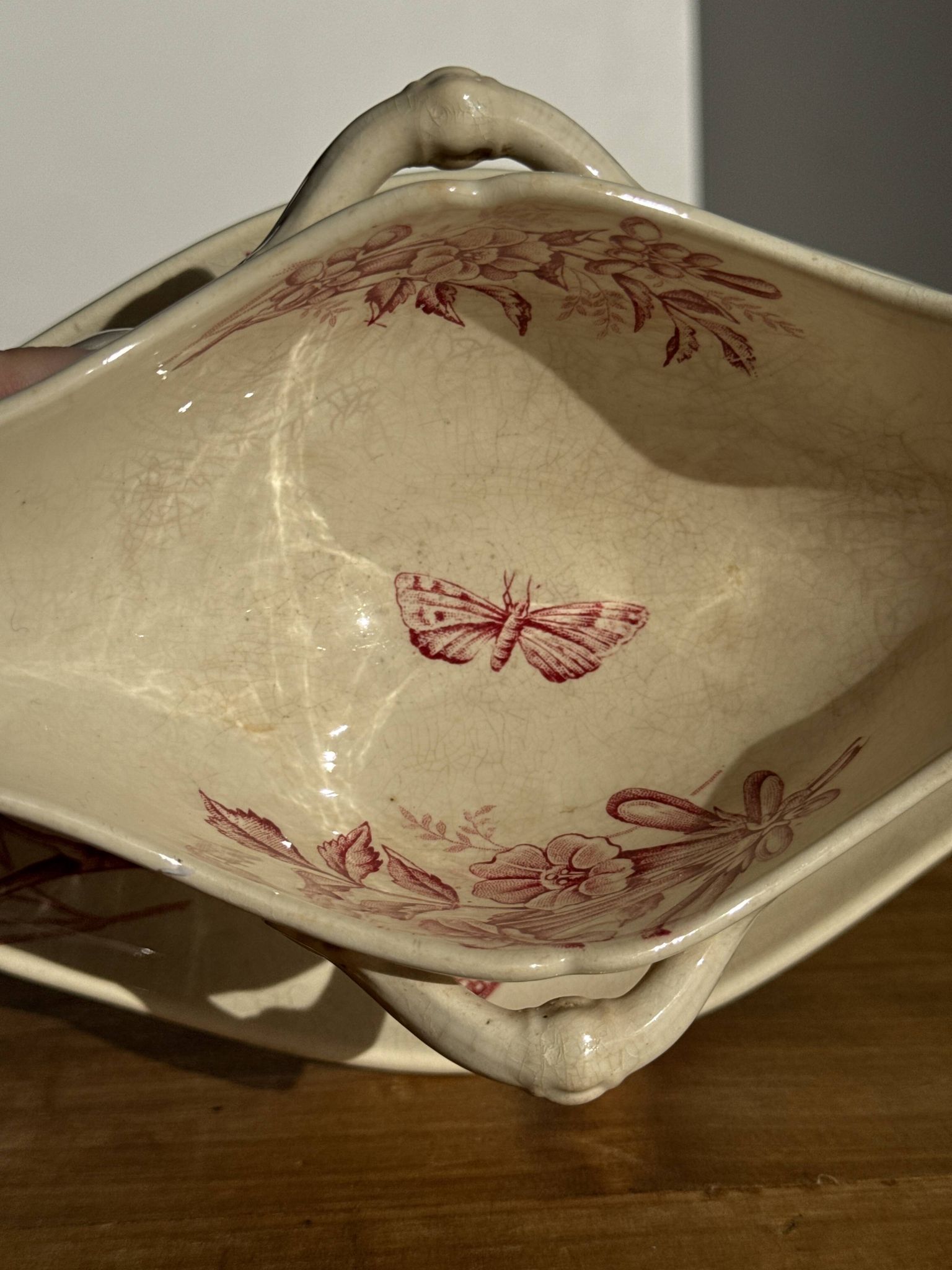 Saucier ancienne en faïence rose de Badonviller modèle Jasmin
