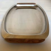 Plat, plateau en métal et bois de style scandinave