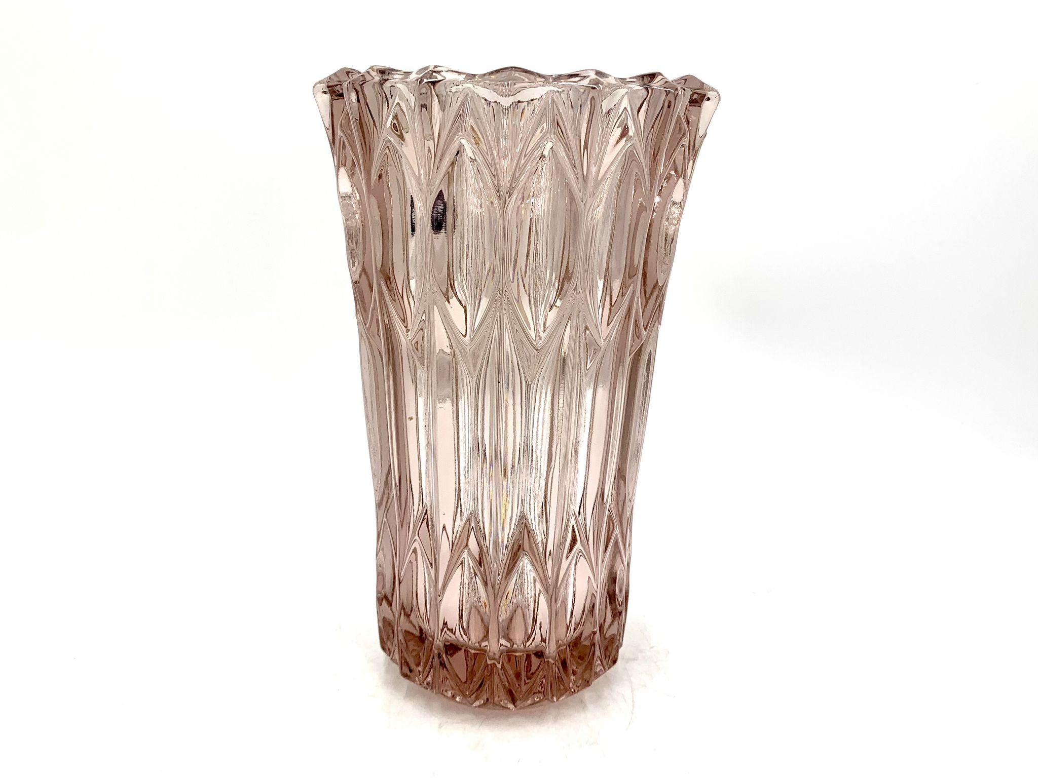 Vase en cristal rose, République tchèque, années 1950