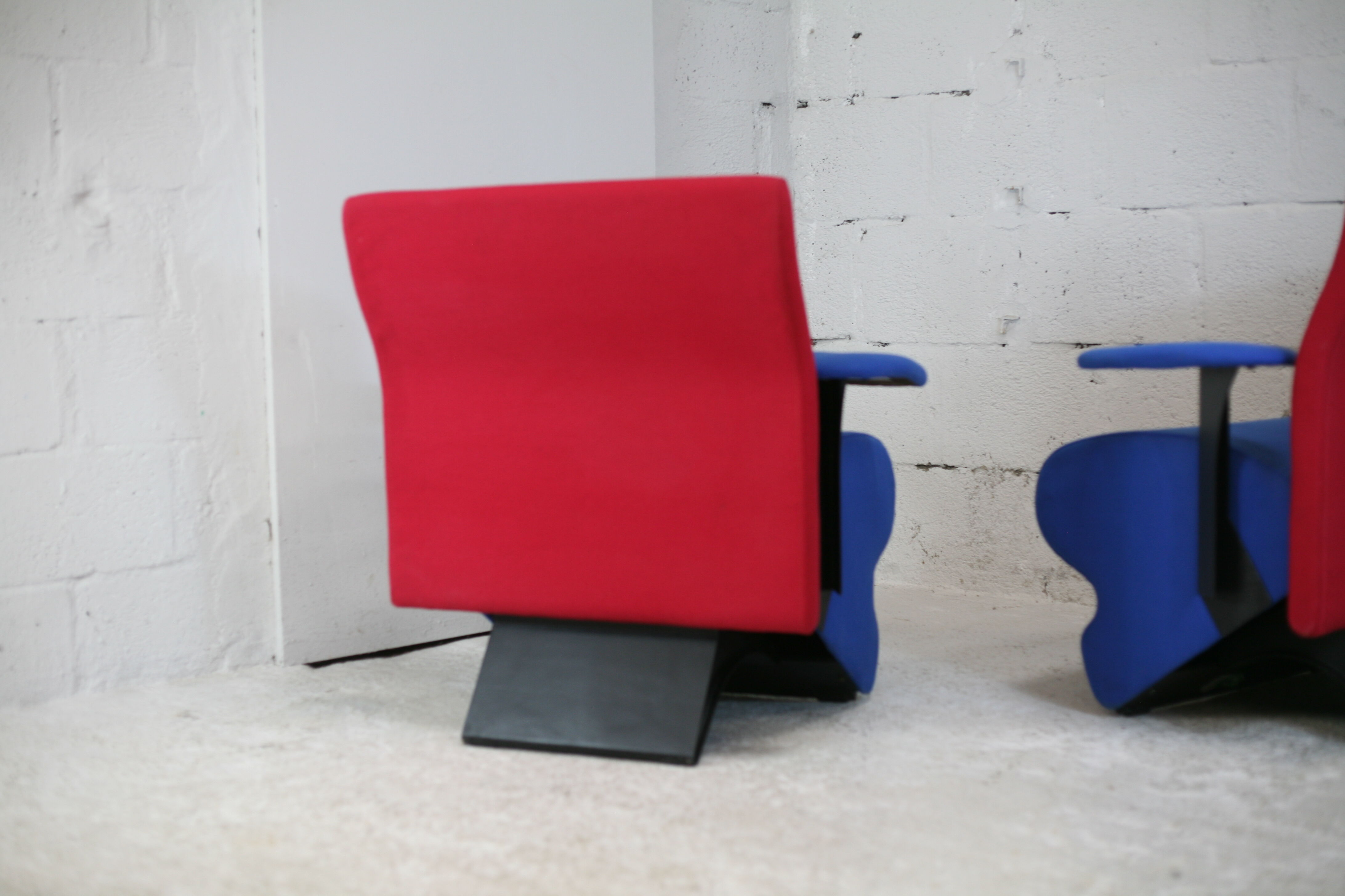 Paire de fauteuils 1995