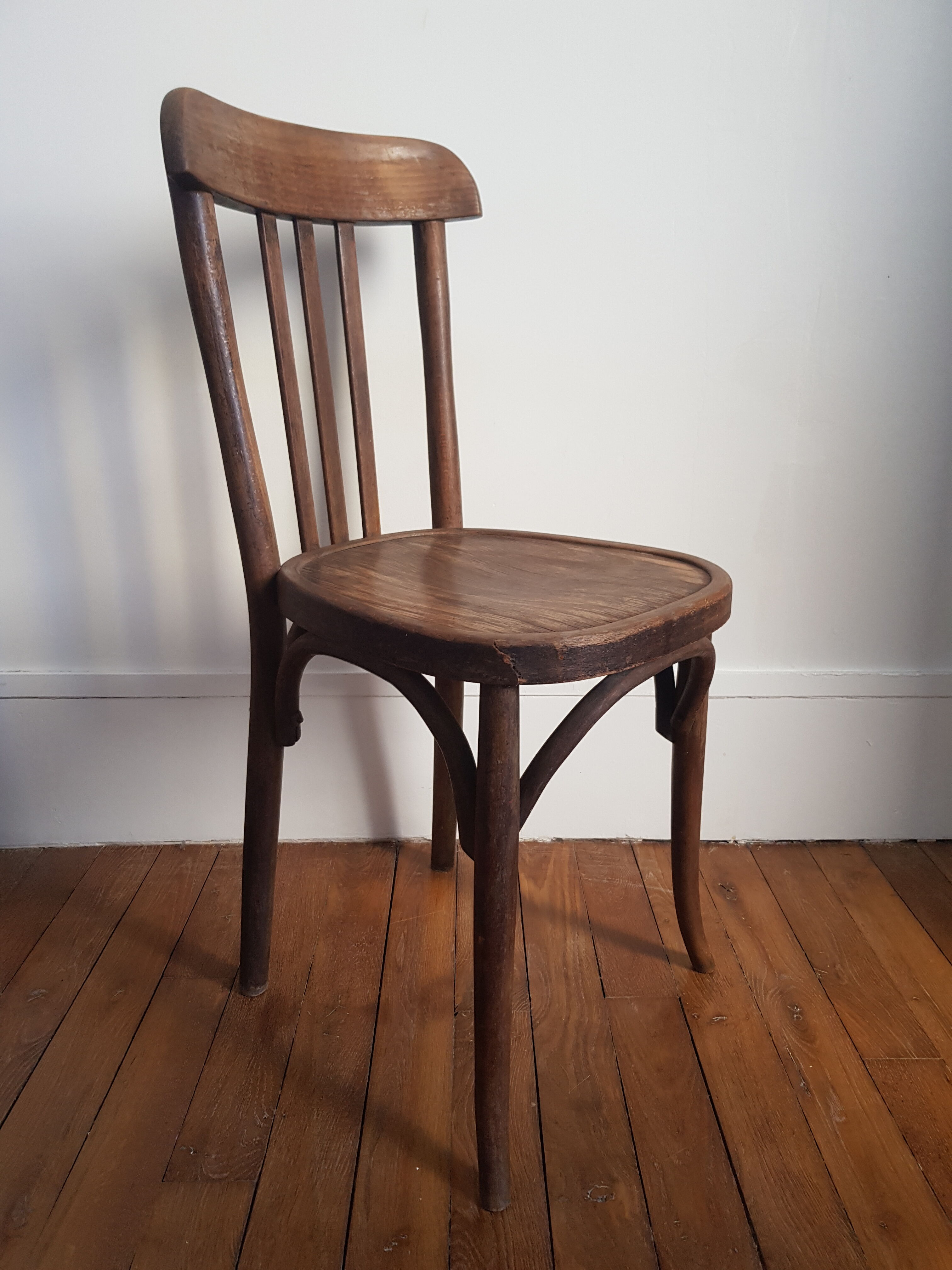 Chaise bistrot en bois