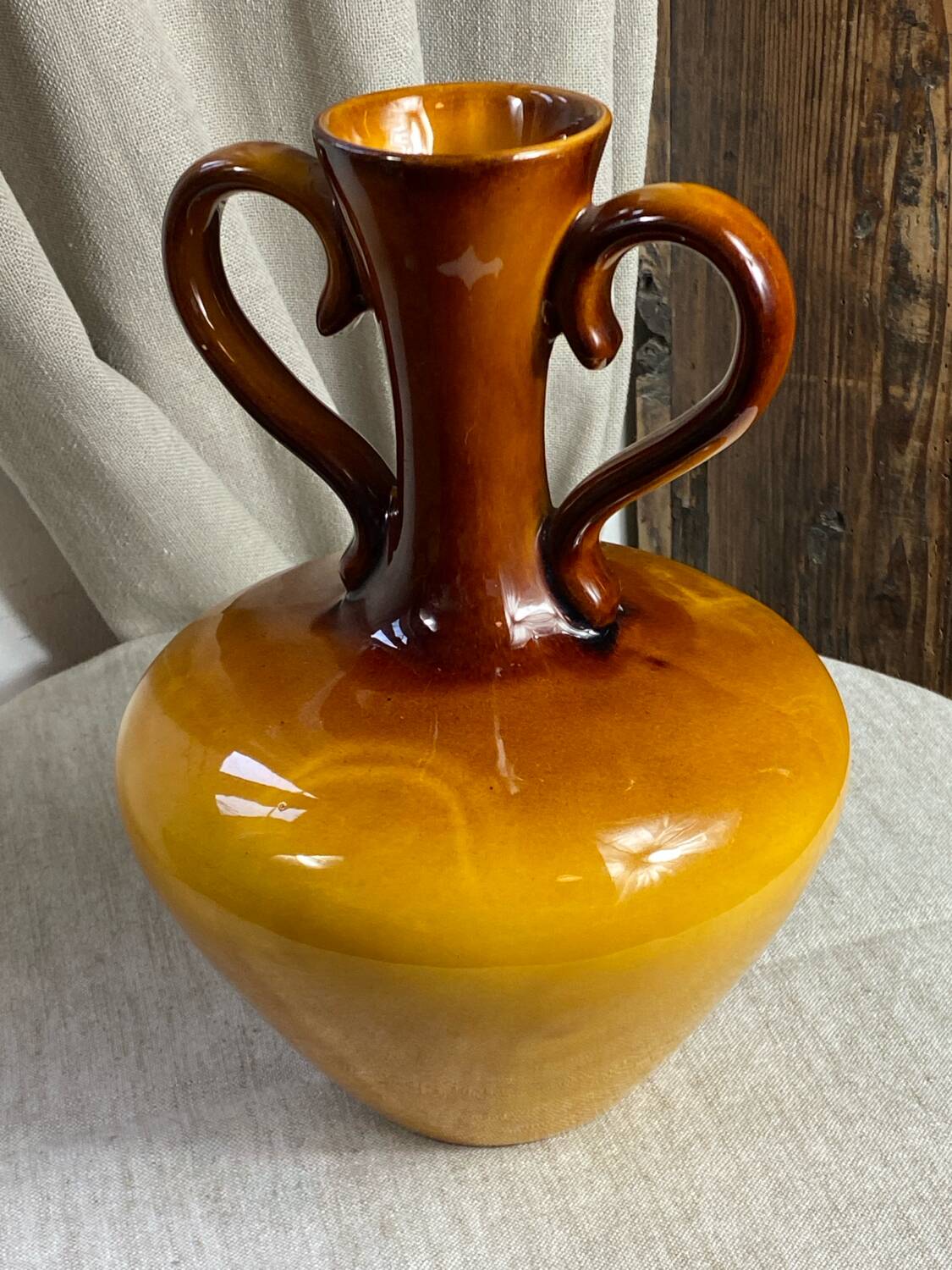 Amphora-type ceramic vase