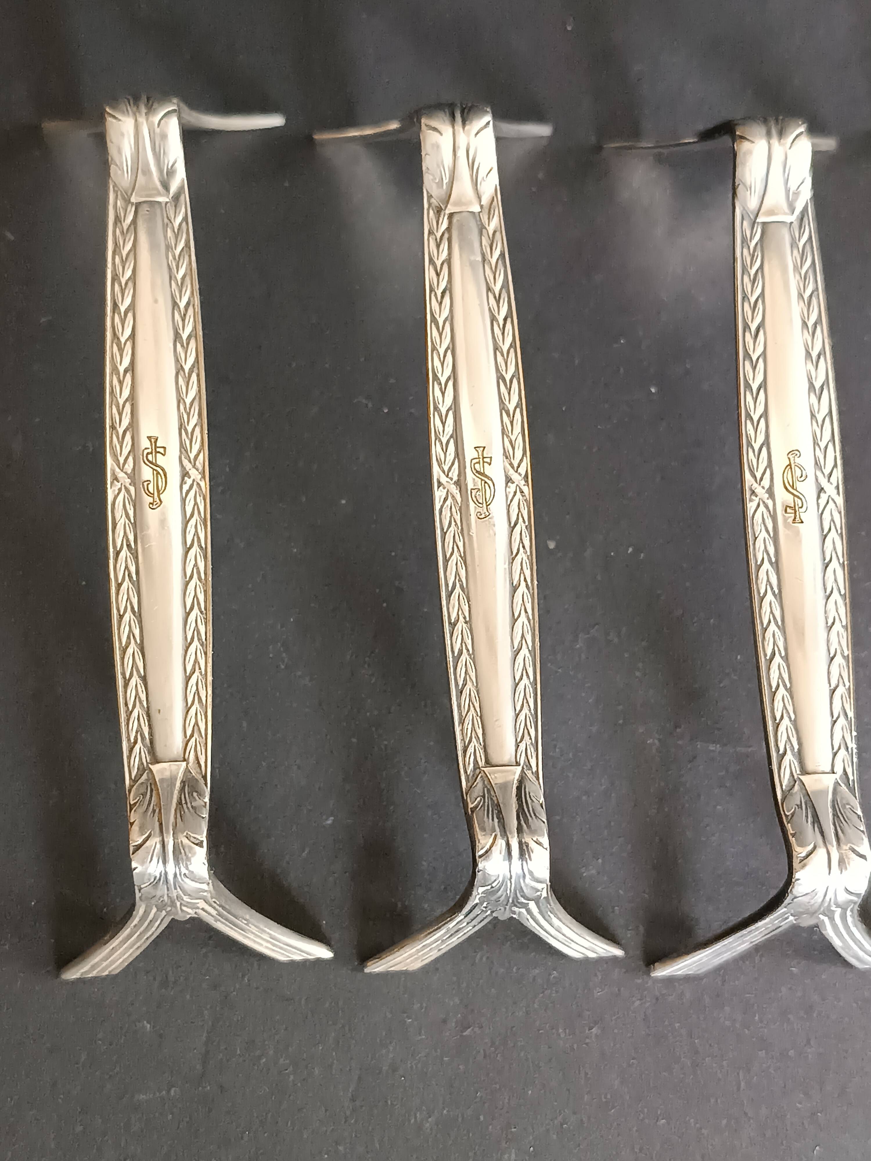 WMF, eight silver-plated knife rests, palmette decoration 1880
