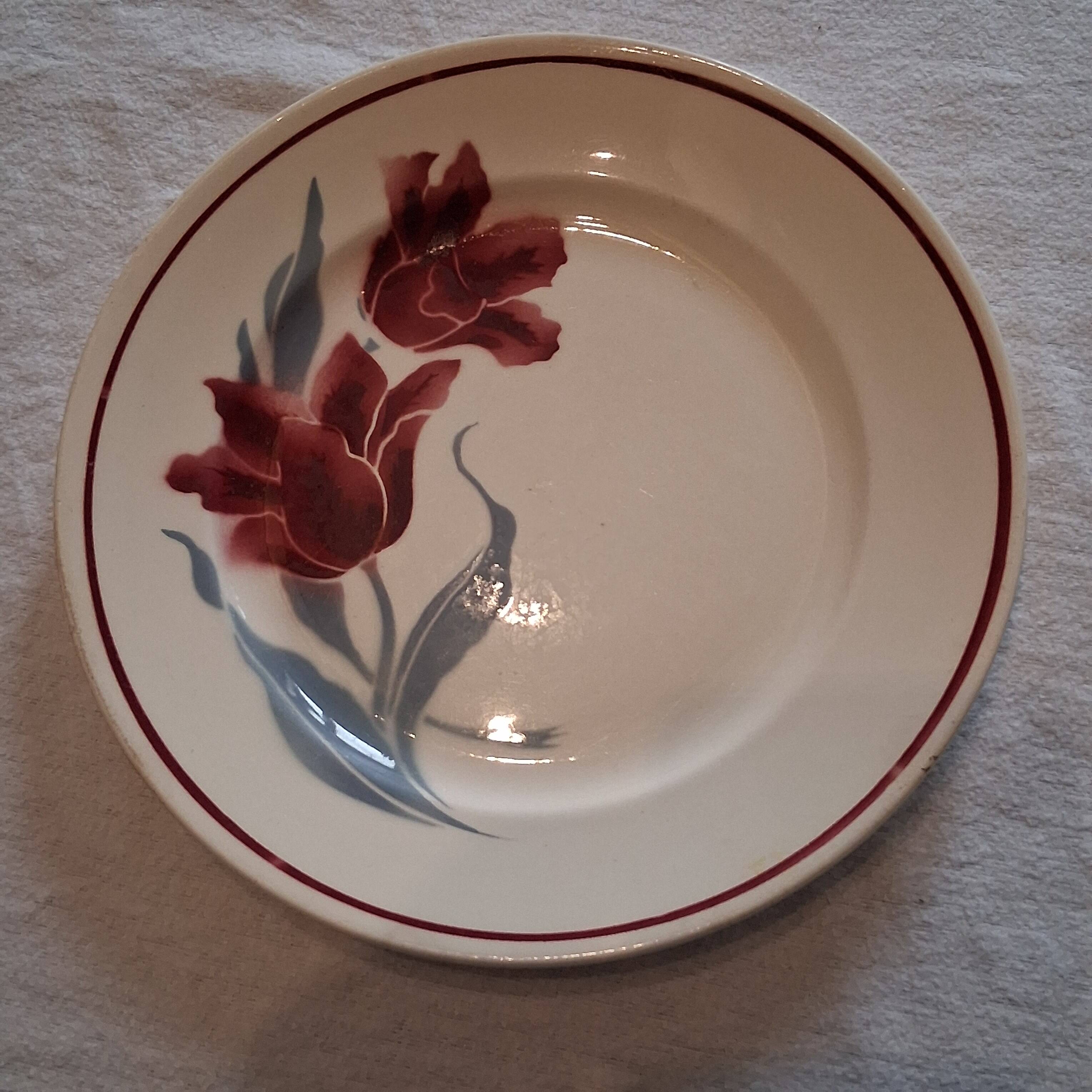 Old flat plate from Badonvillier in good condition.