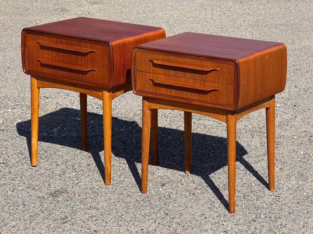 Tables de chevet en teck avec pieds en chêne attribuées à Johannes Andersen, 1964, lot de 2