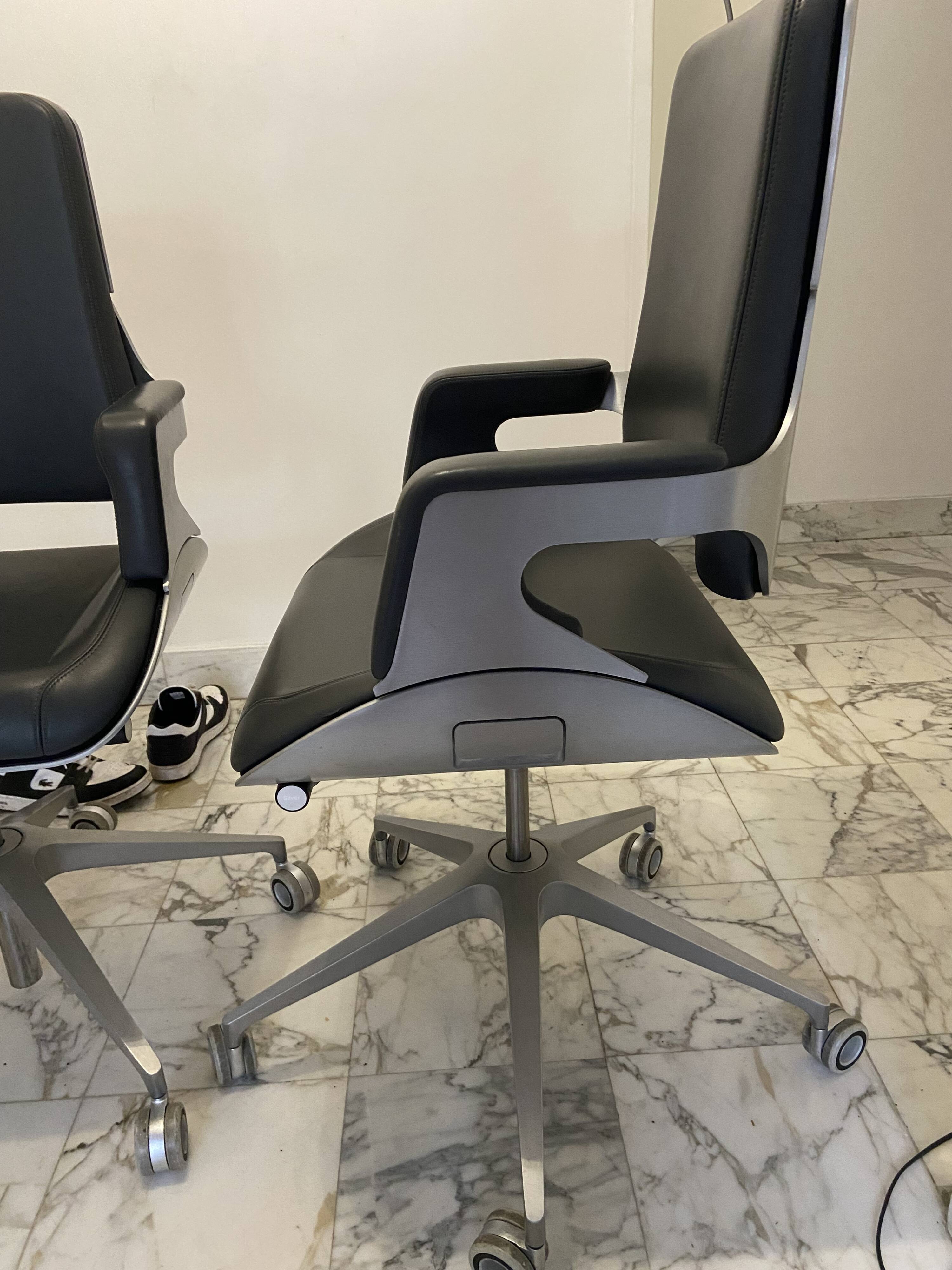 Interstuhl Silver 262S Executive Chair – Leather & Brushed Aluminium