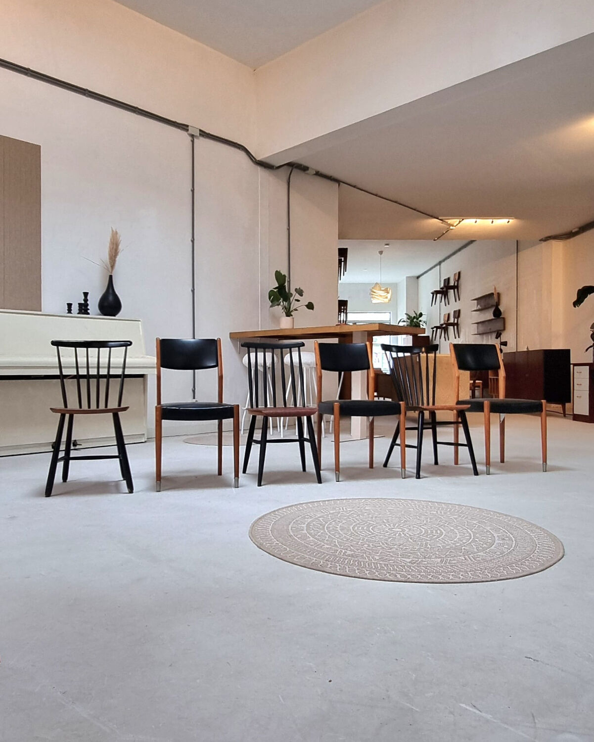 Chaises du milieu du siècle