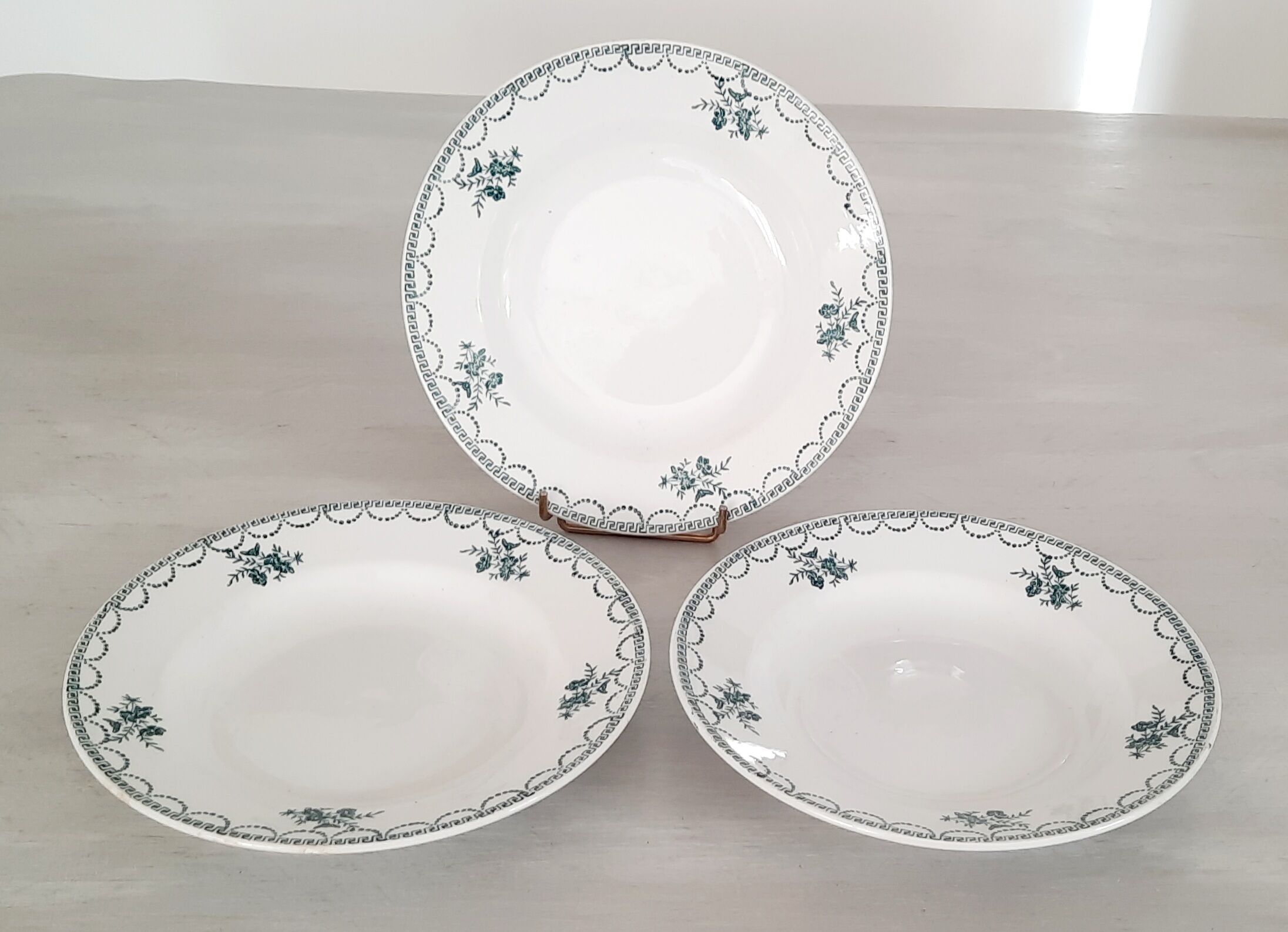 Hollow plates old earthenware Saint Amand Ceranord numbered 427 vintage