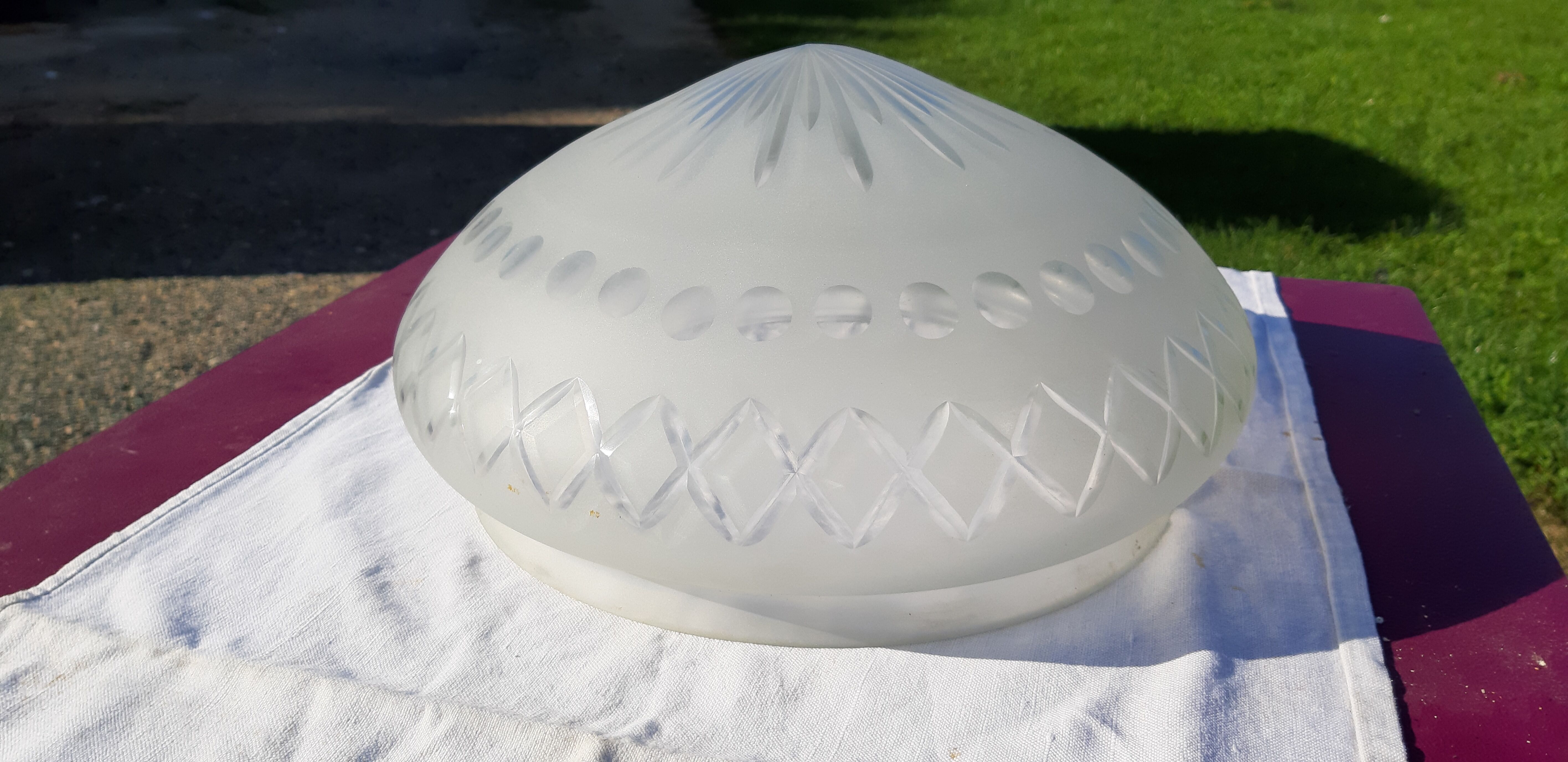 Crystal suspension globe 19th