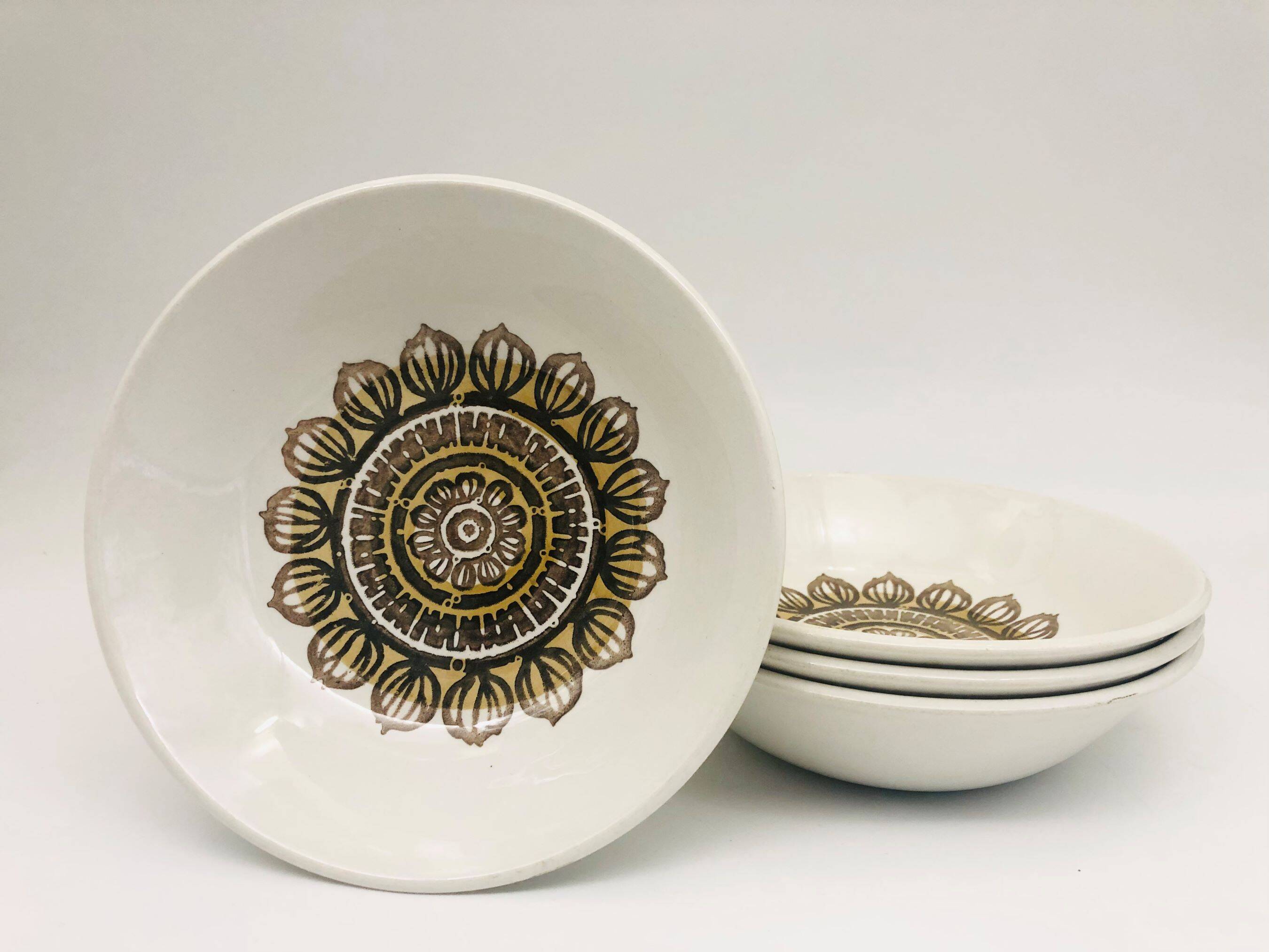 4 assiettes, Biltons England