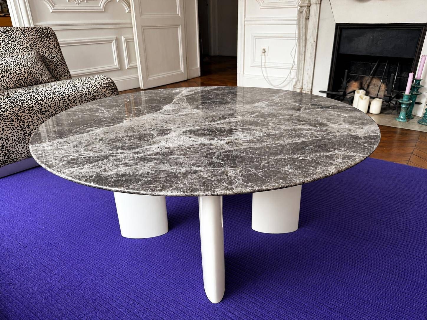 Coffee table The Socialite Family – Grey marble – Sculptural design