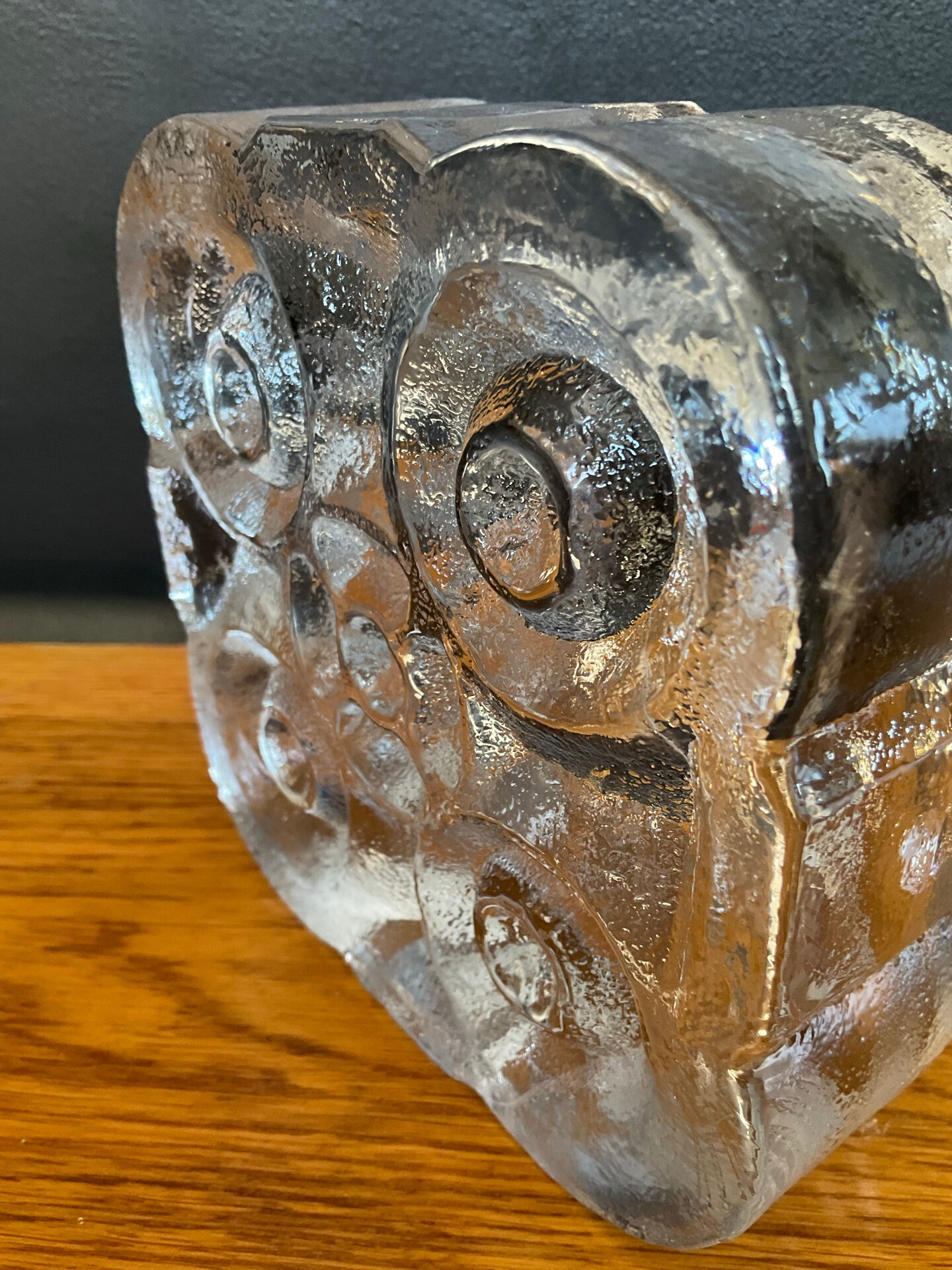 Vide poche vintage en verre moulé -pressé