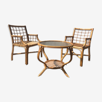 Set of 2 chairs and rattan table