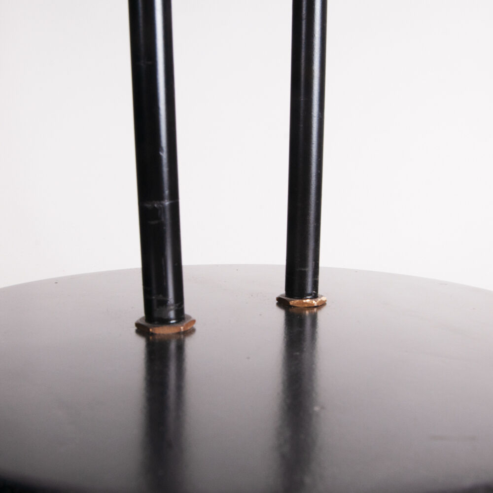 Floor lamp with two shades