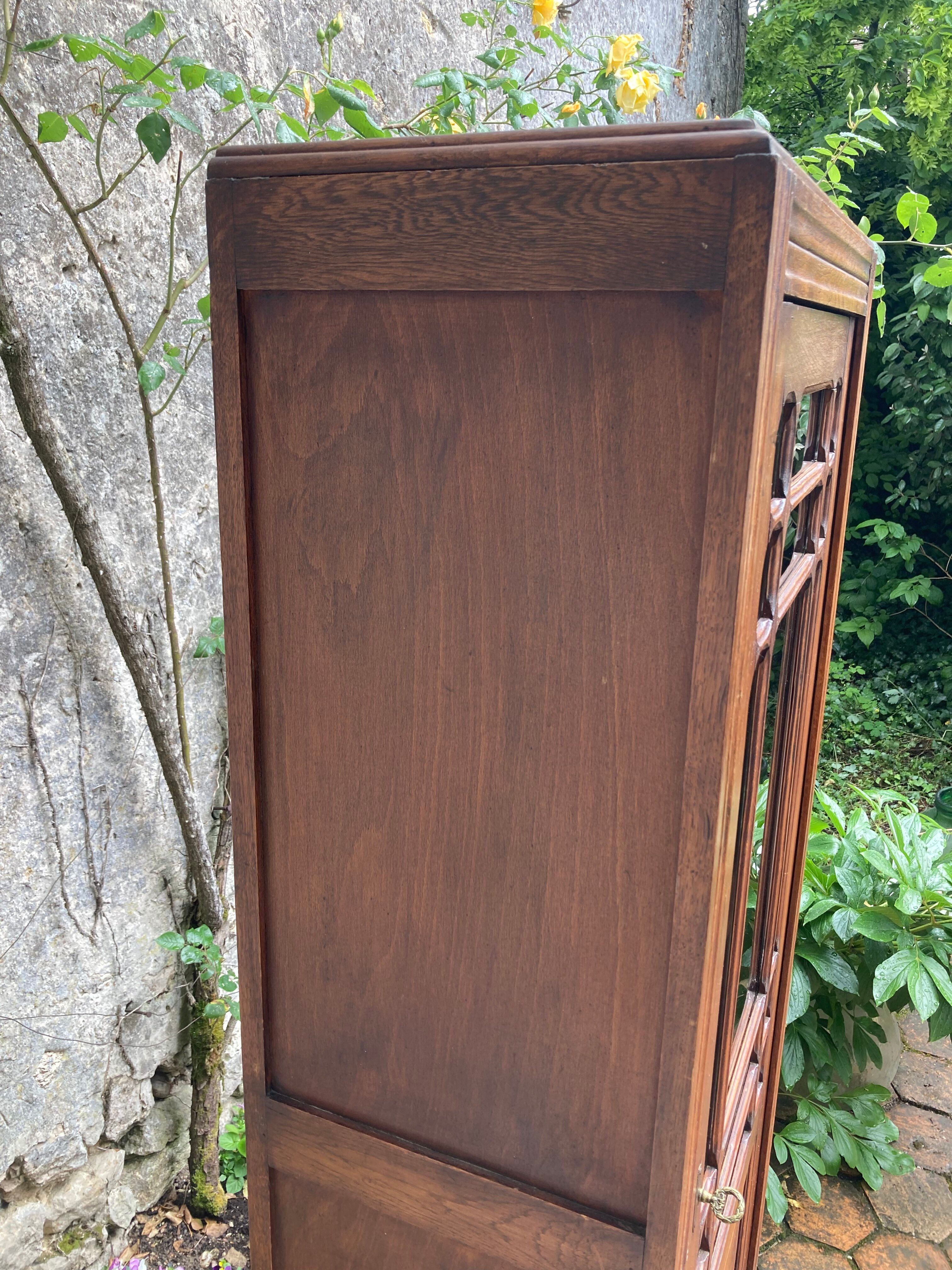 Armoire vitrée style art déco