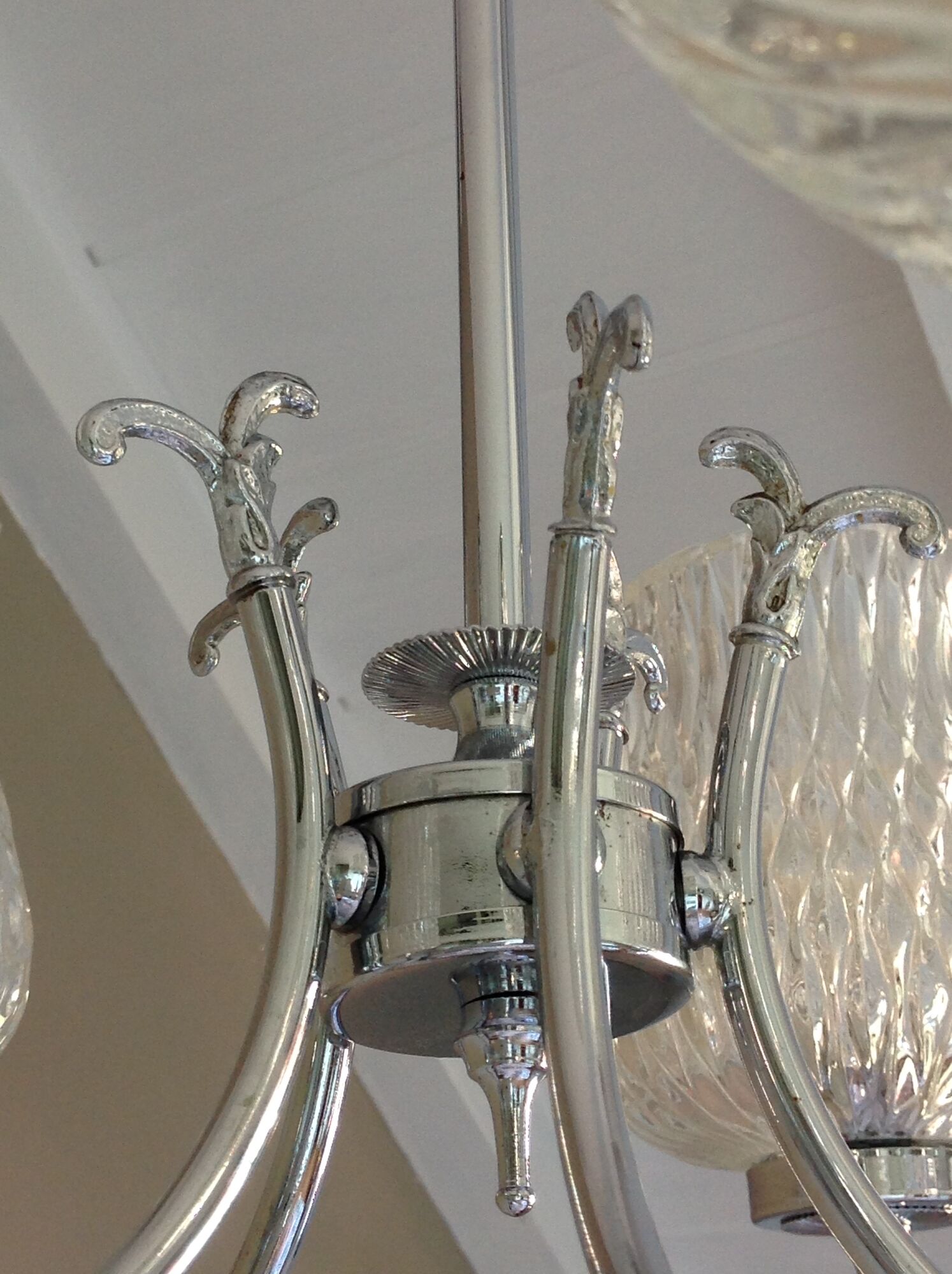 Five-spoke chandelier in chrome-plated metal and structured/vintage glass 60s-70s