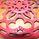 Enamelled cast iron flat