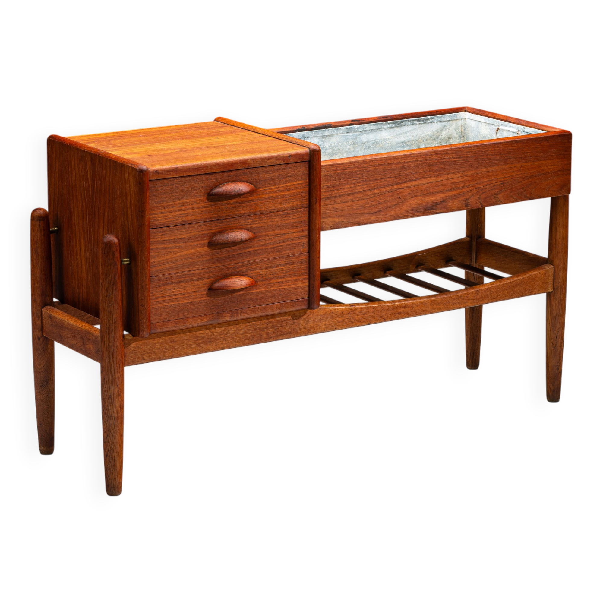 No. 36 teak planter by Arne Wahl Iversen for Vinde Møbelfabrik