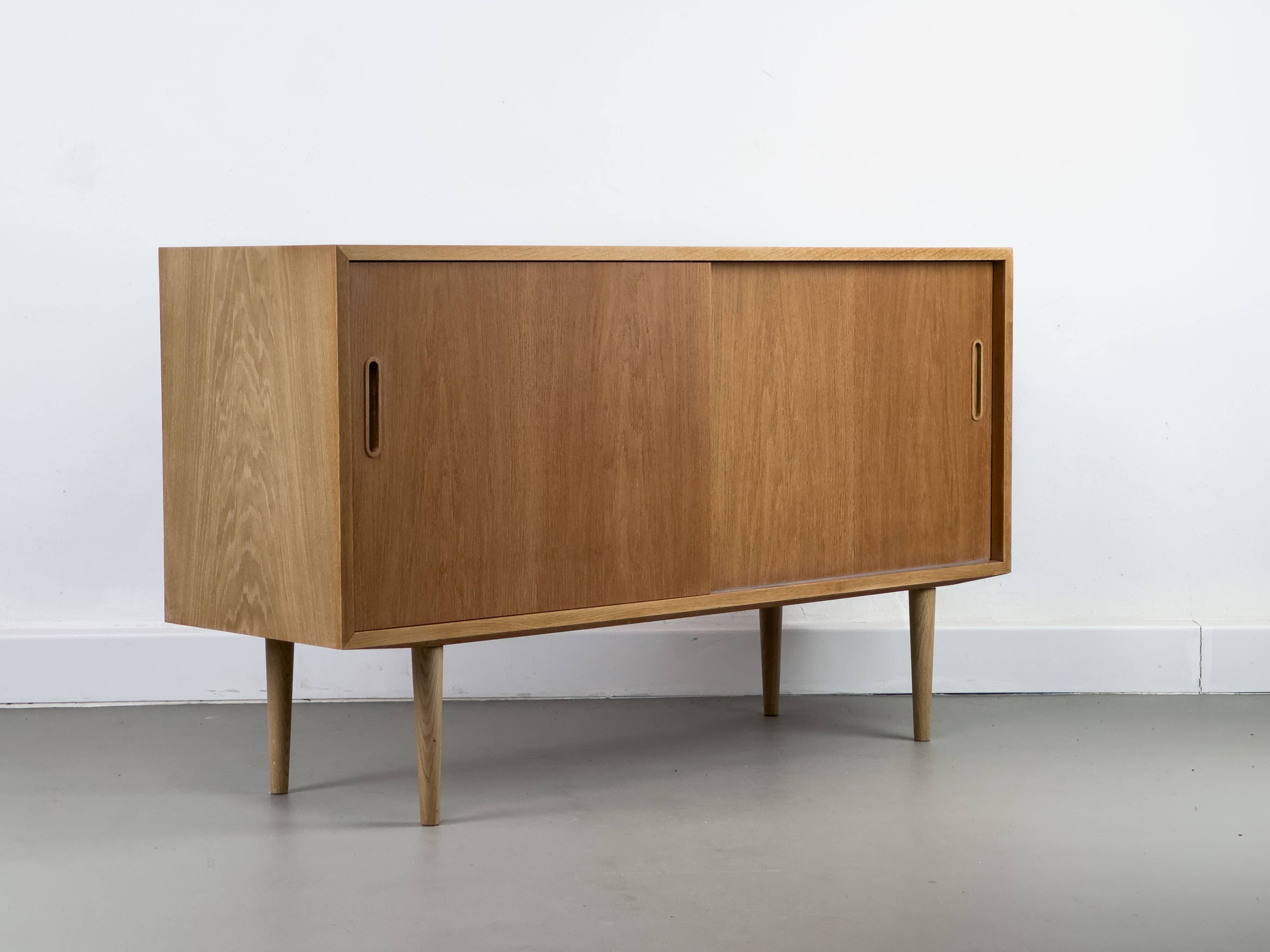 Danish Oak Sideboard by Carlo Jensen for Hundevad & Co., 1960s