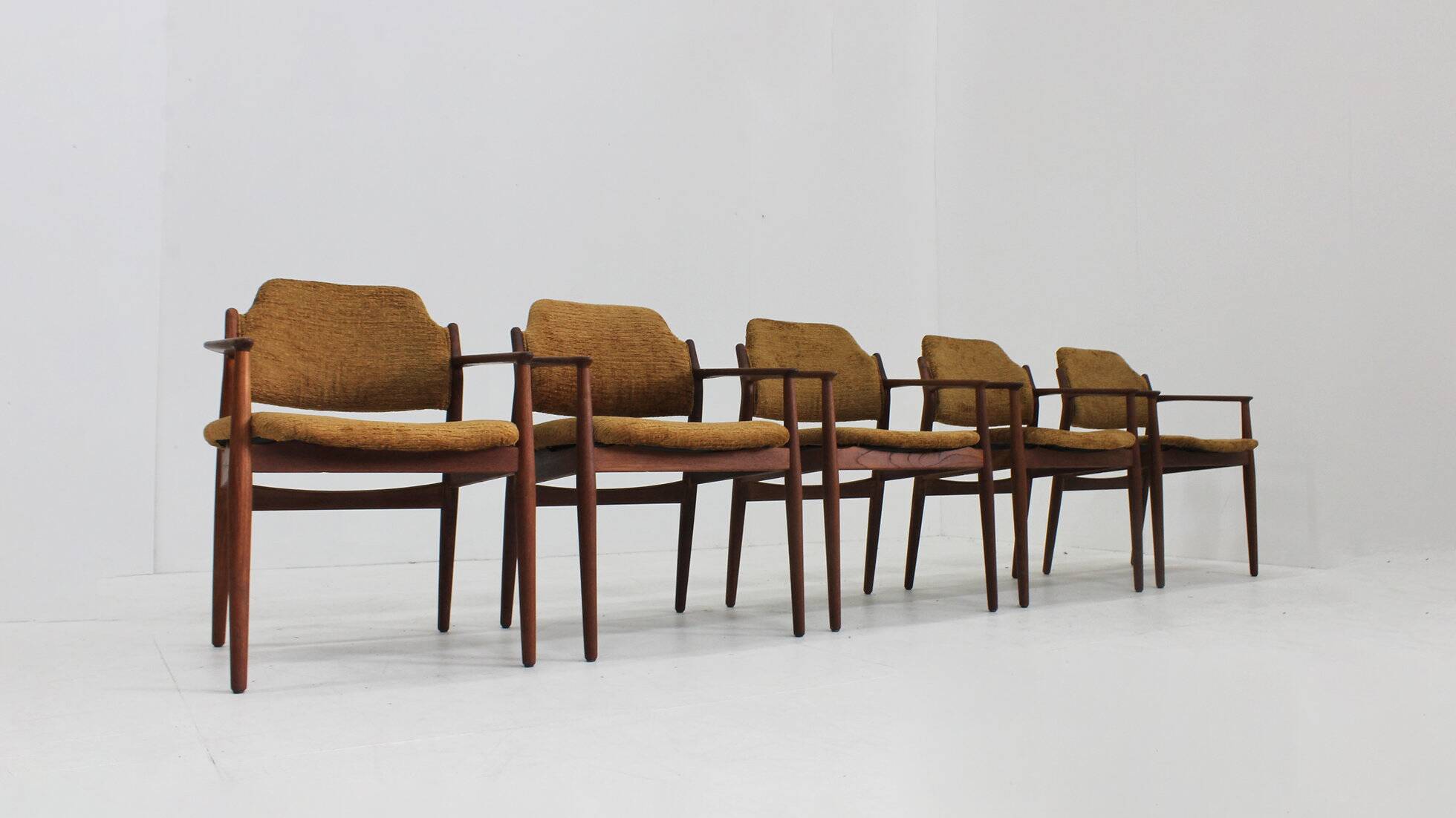 Vintage Danish teak dining room chairs model 62a by Arne Vodder for Sibast
