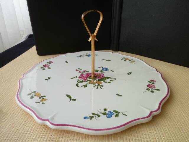 Vieux Saint Amand earthenware cheese board