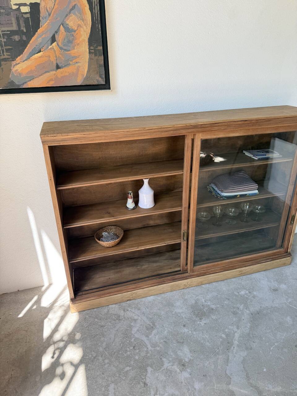 Enfilade vitrée en chêne, années 50
