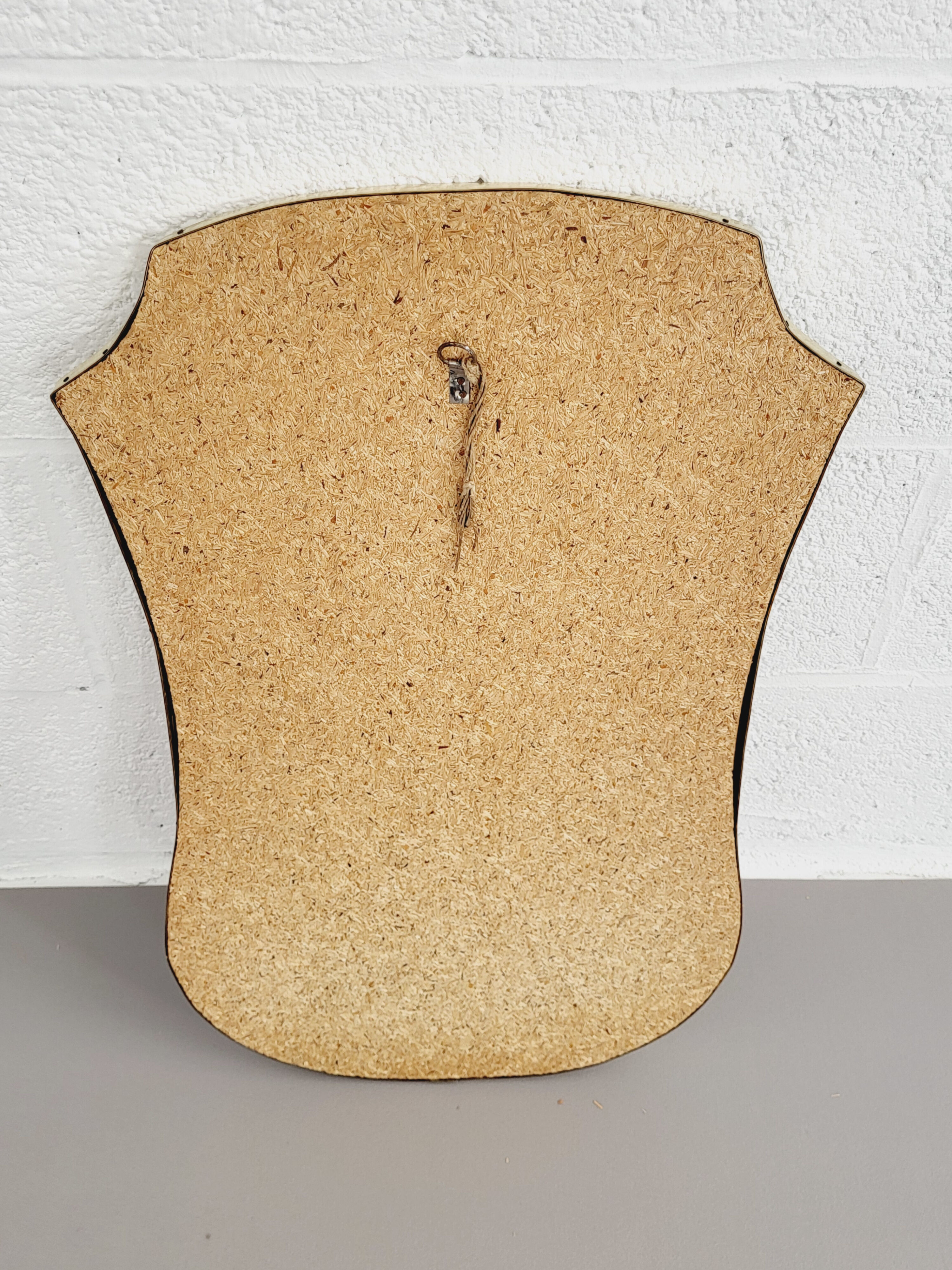 Rearview mirror and screen-printed free-form 60s on gilded frame