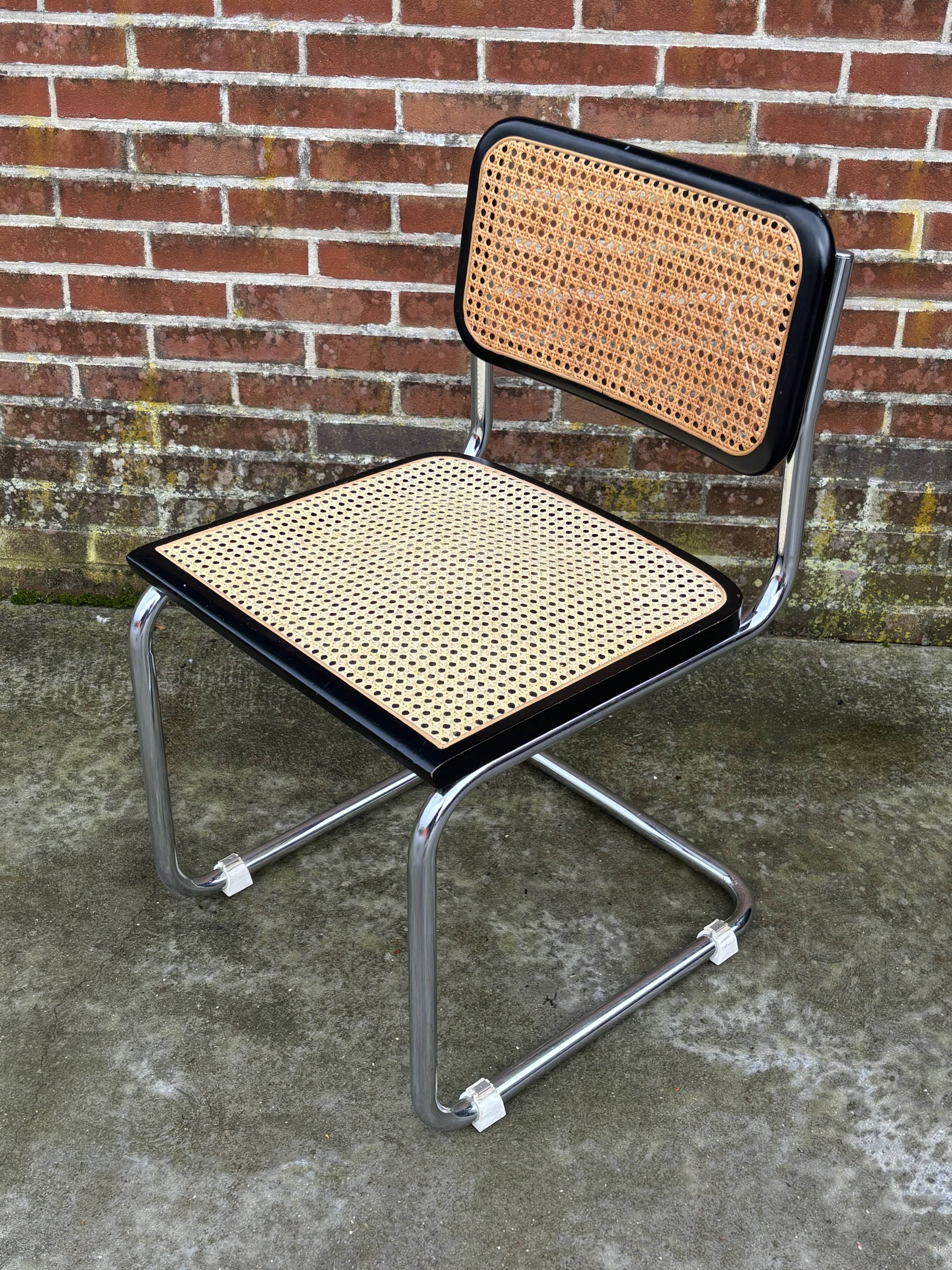 Cesca chair b32 model in chrome and black