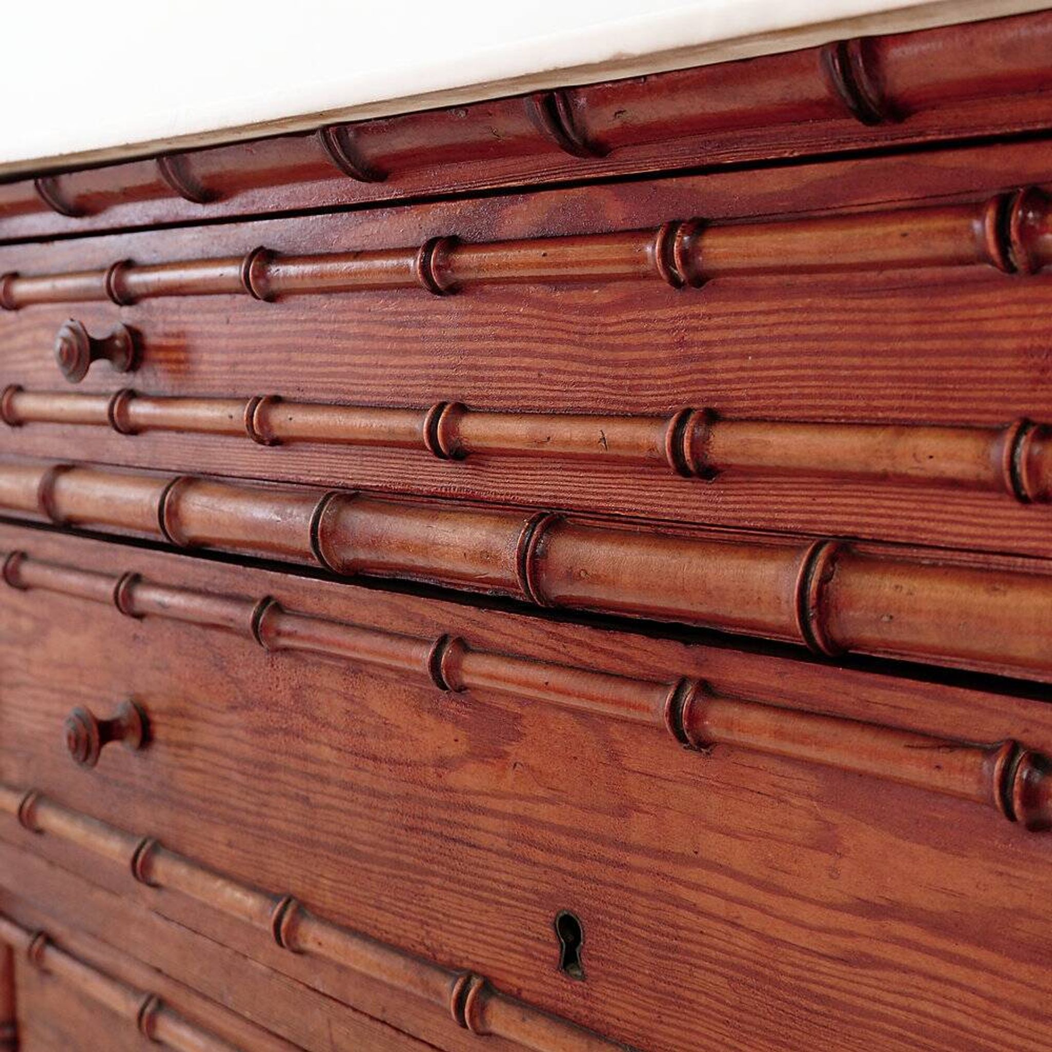 Commode en faux bambou et plateau marbre - Fin du XIXe siècle
