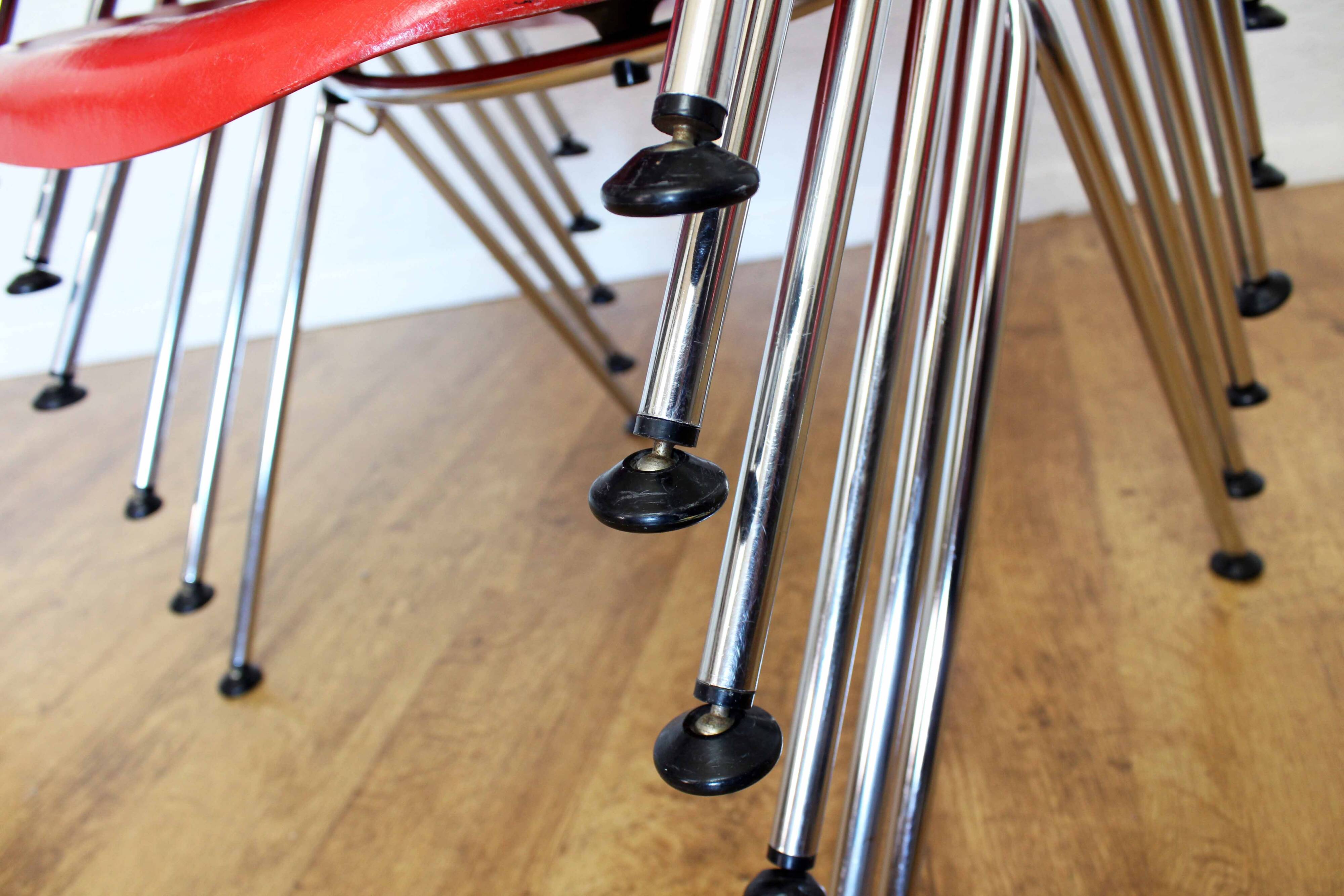 Set of 6 Stella chairs 1970