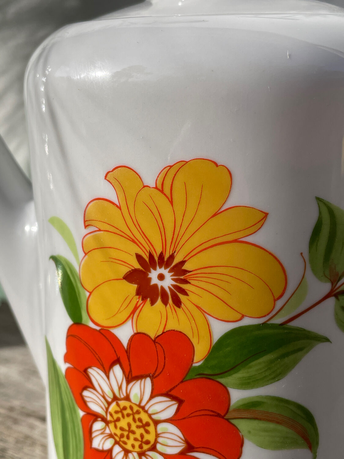 Porcelain teapot with flowers, 1970s, Italian ceramic