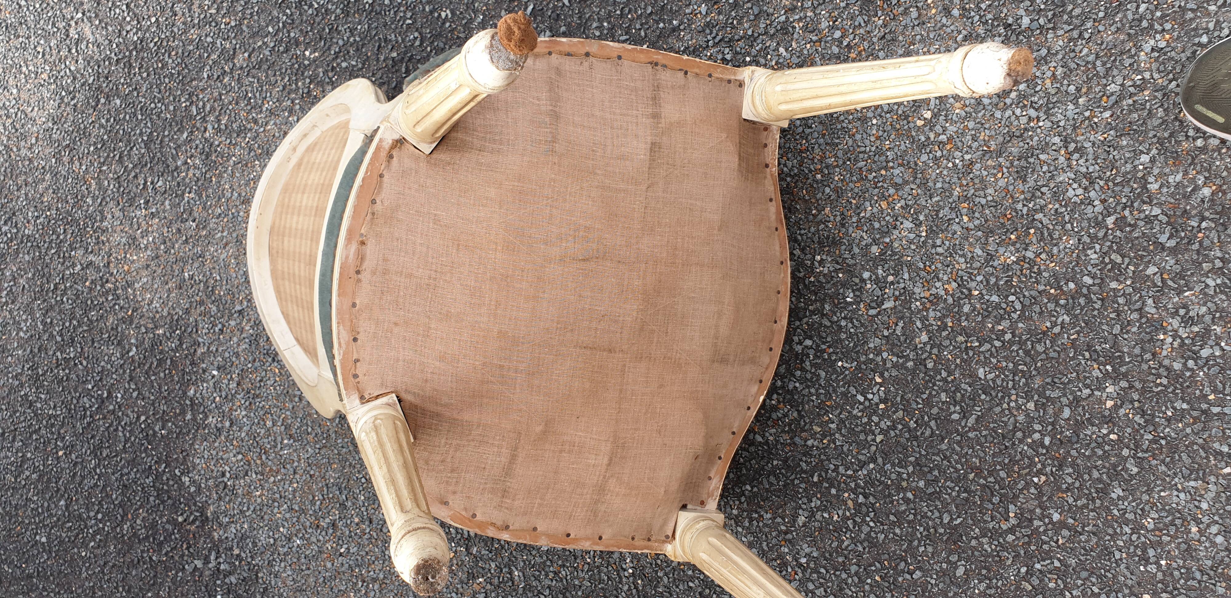 Louis xvi medallion chair