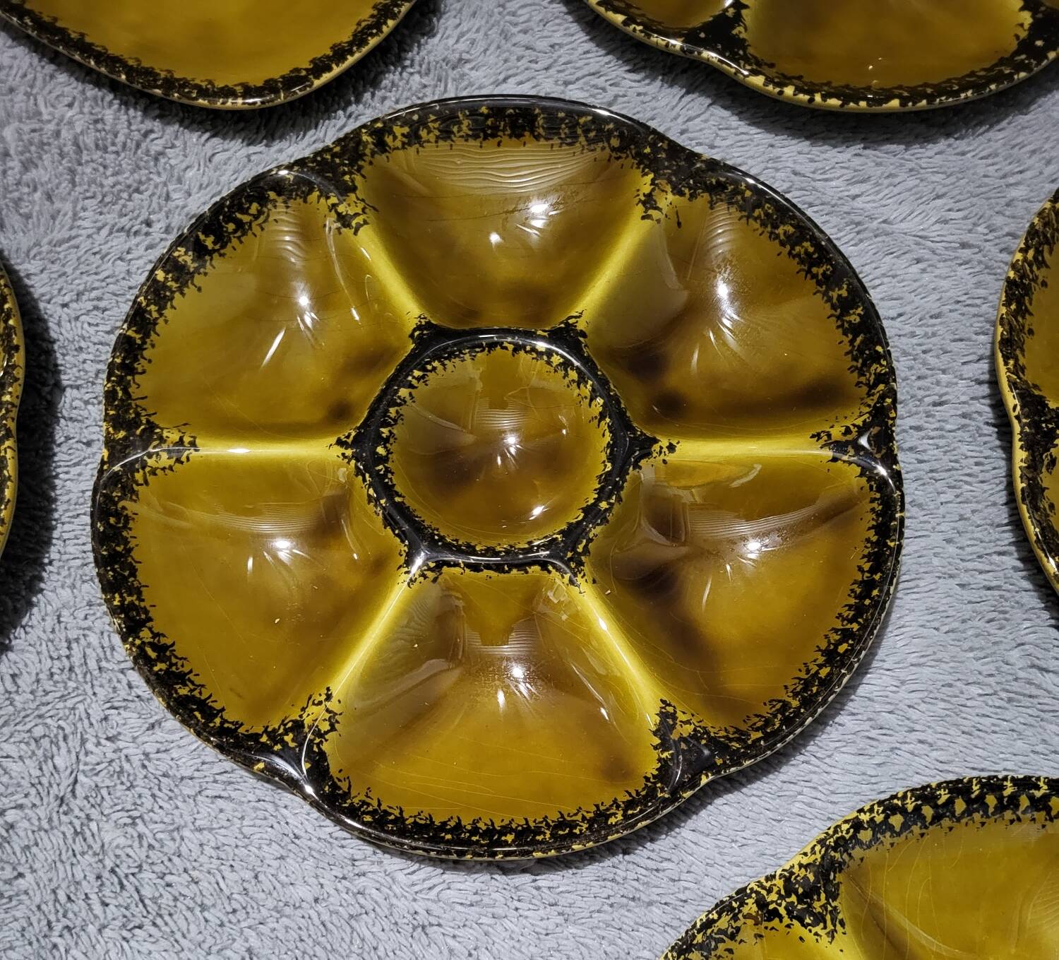 Authentic old vintage oyster set signed Gien France