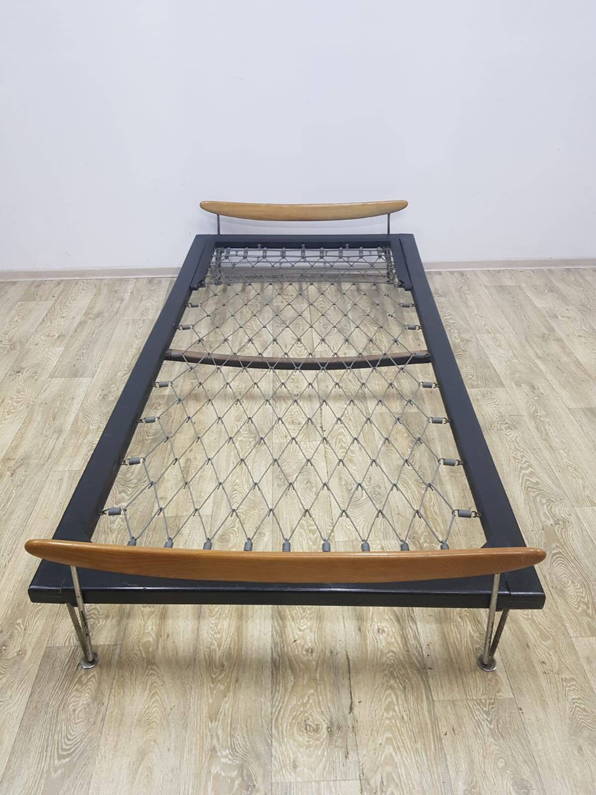 Bed, designed by Fred Ruf for Wohnbedarf, Switzerland, 1950s.