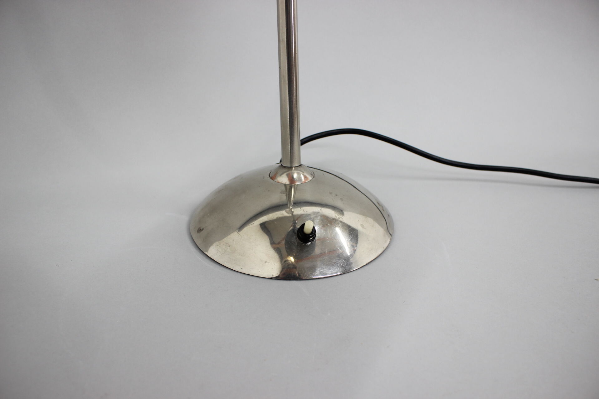 Lampe de table fonctionnaliste Tchécoslovaquie années 1930