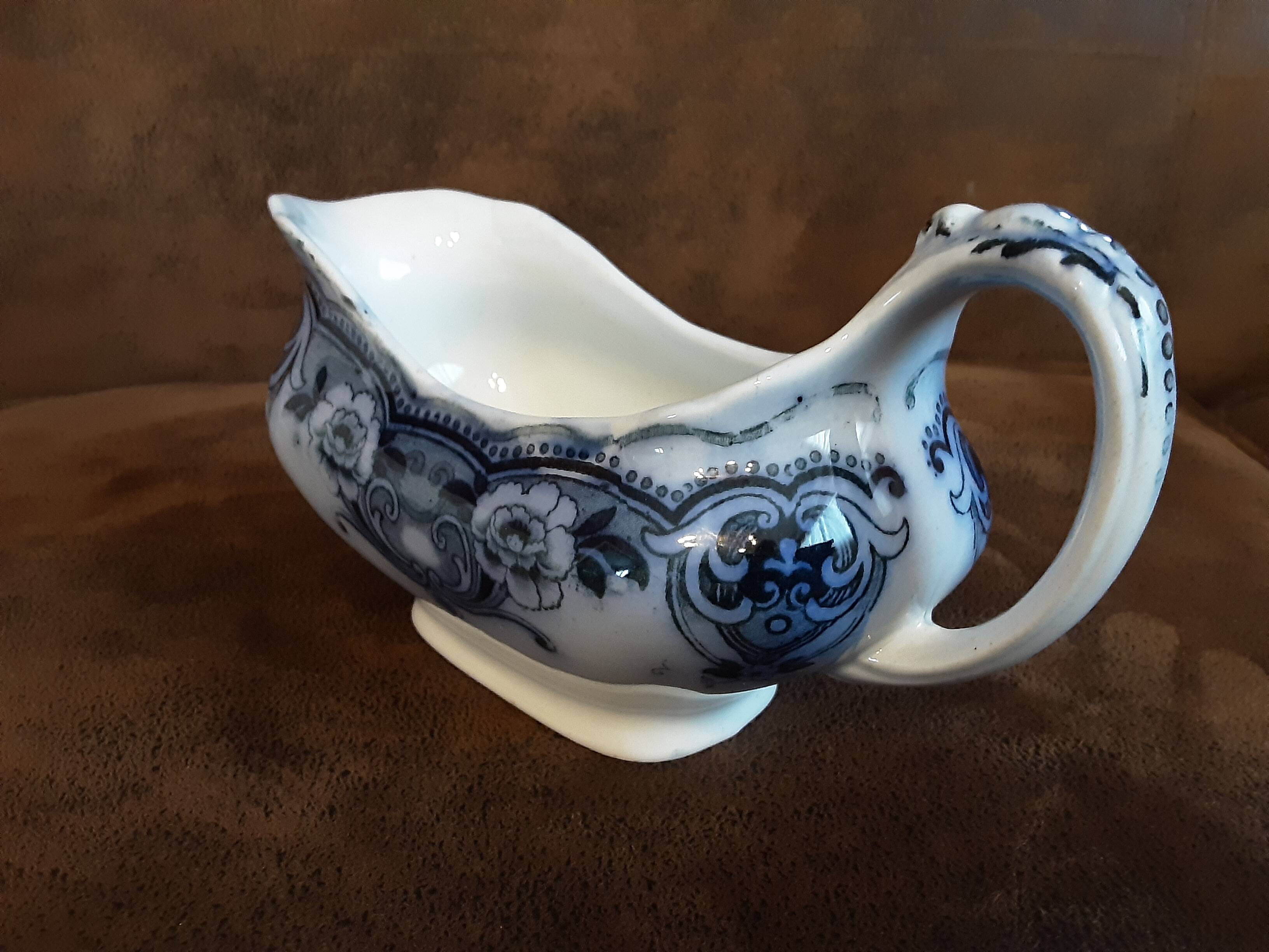 Sugar bowl F & Sons L TD Burslem