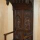 Chaise de hall porteuse gothique jacobéenne finement sculptée d’époque victorienne vers 1860