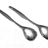 Salad servers
