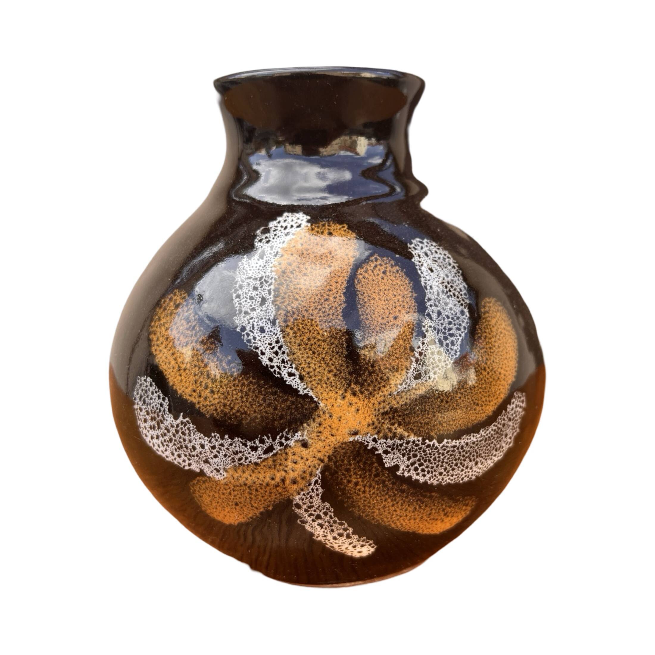 Ceramic vase, spila bolesławiec poland, 1970s.